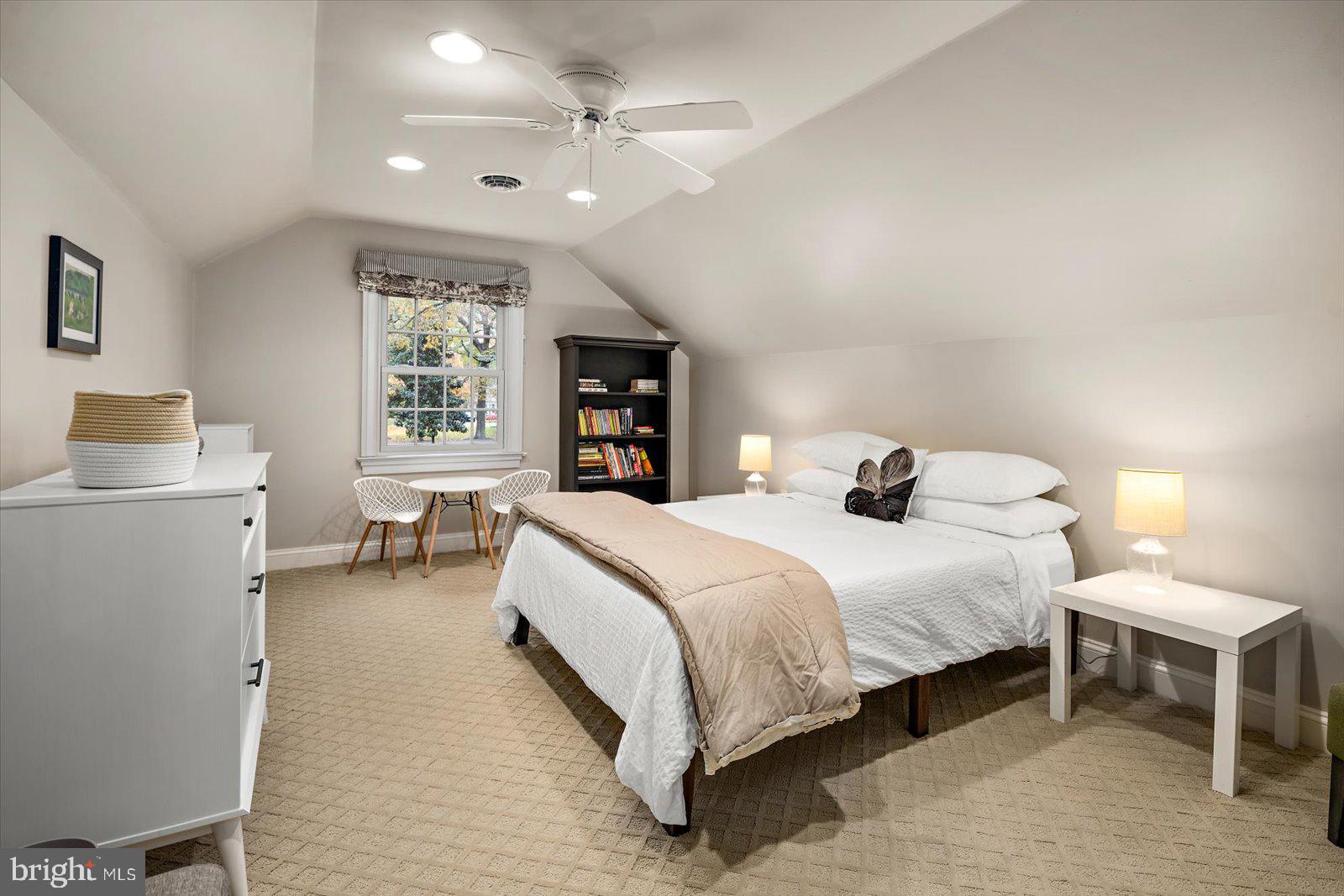 TONY TANK - Residential