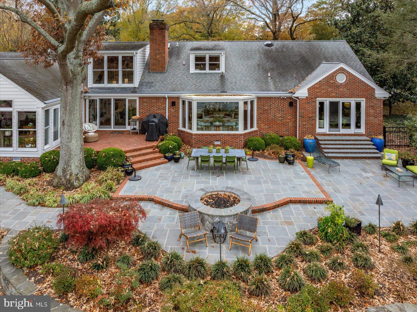 TONY TANK - Residential