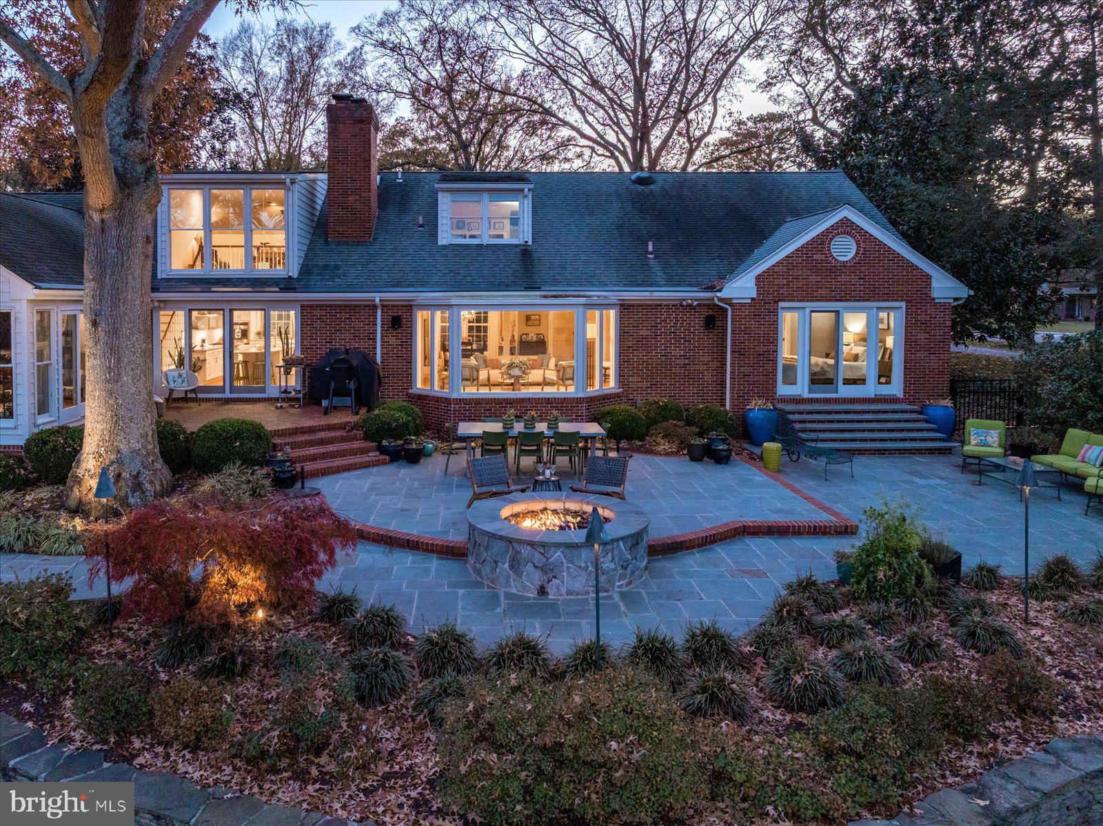 TONY TANK - Residential