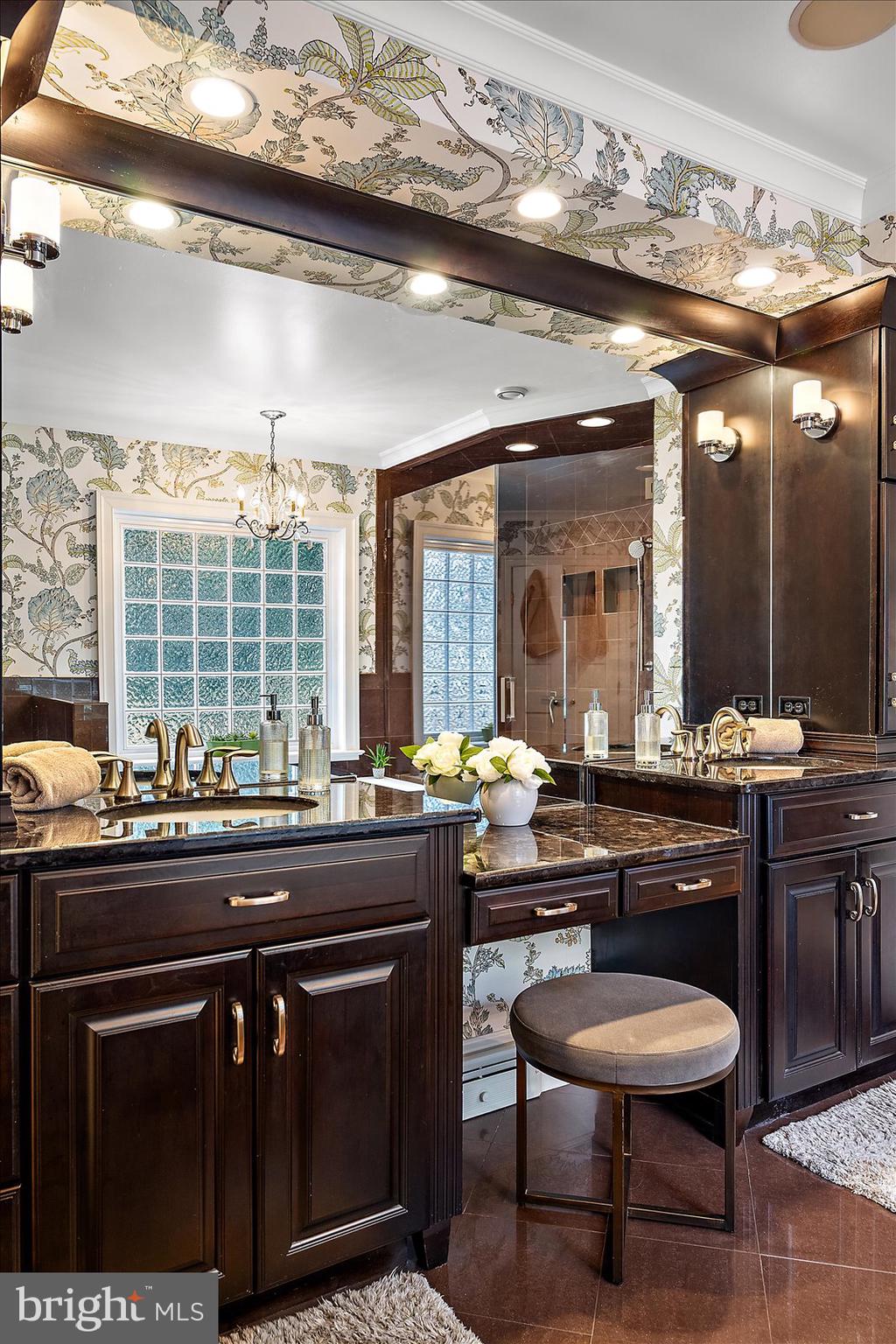 TONY TANK - Residential