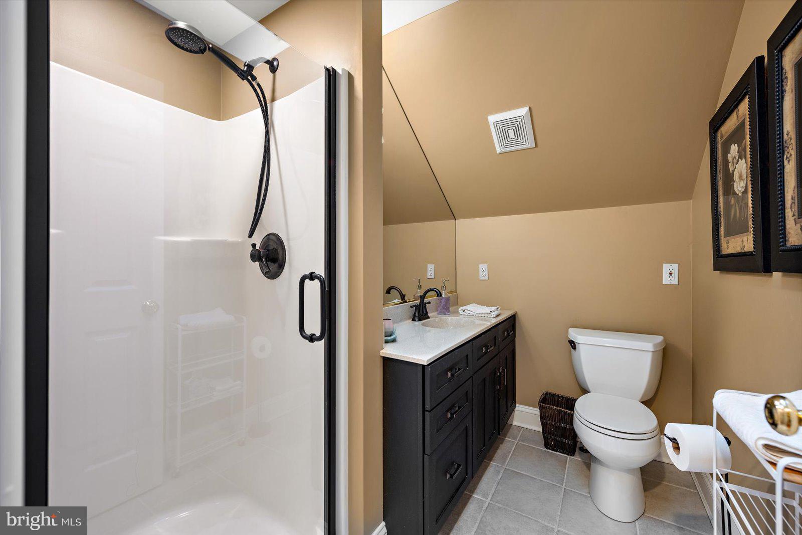 TONY TANK - Residential