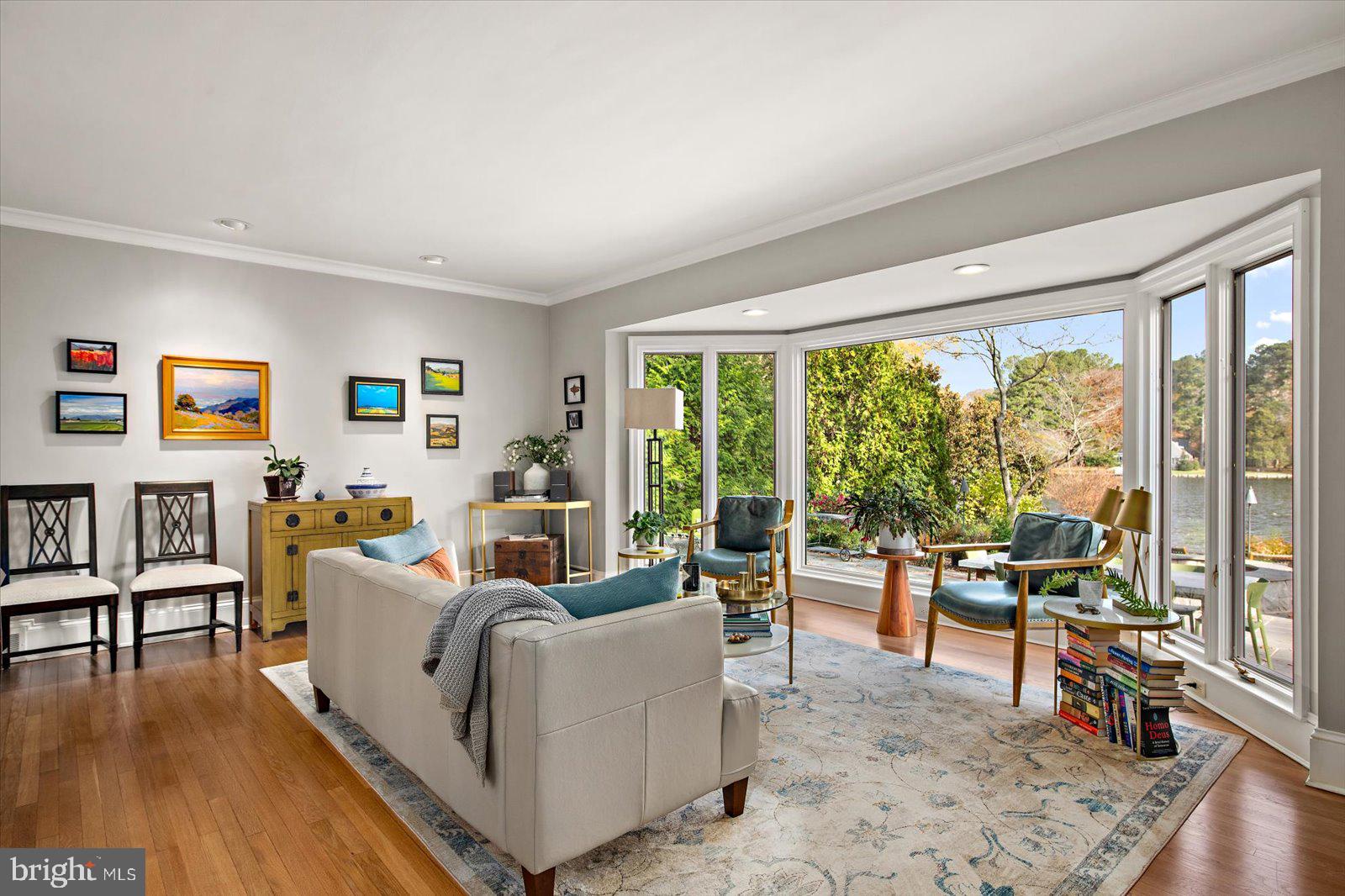 TONY TANK - Residential