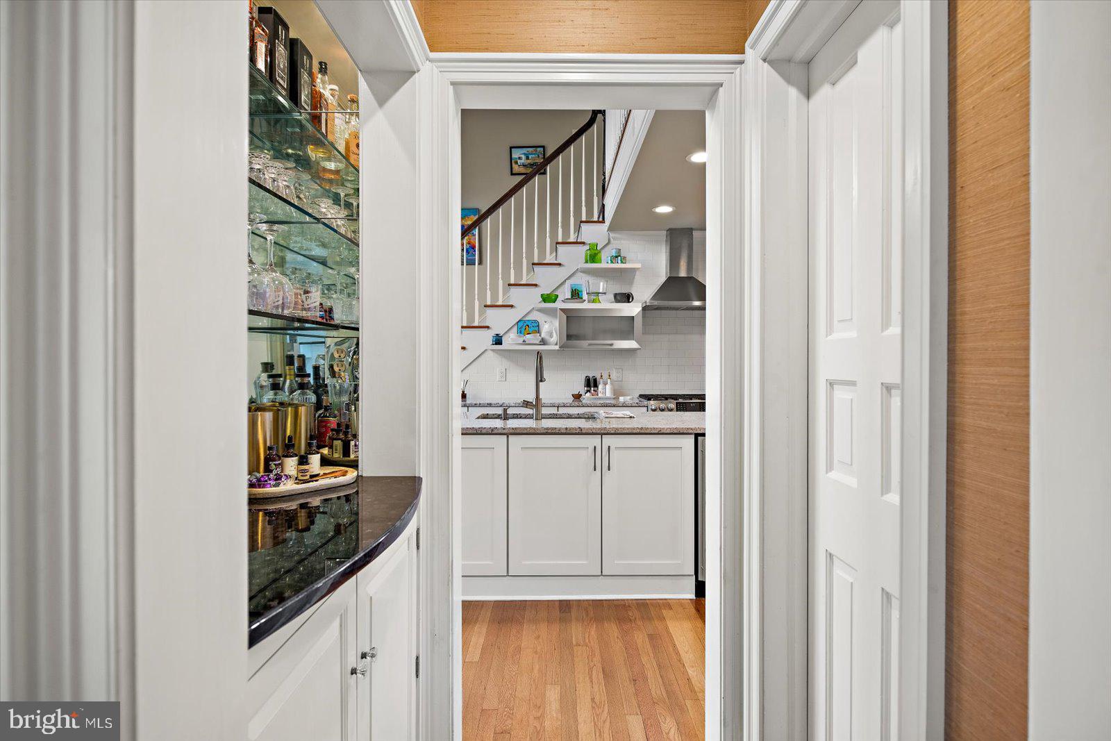 TONY TANK - Residential