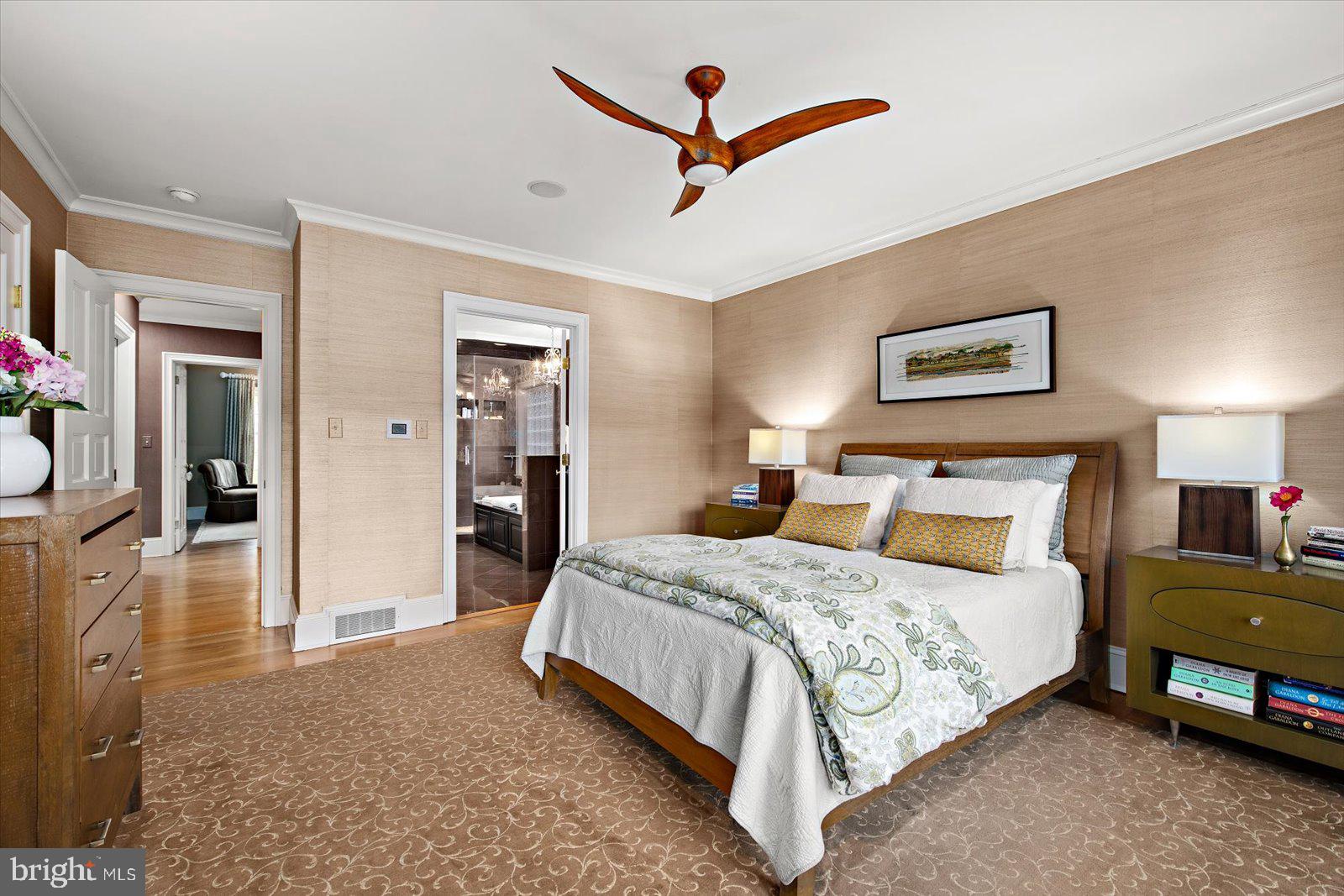 TONY TANK - Residential