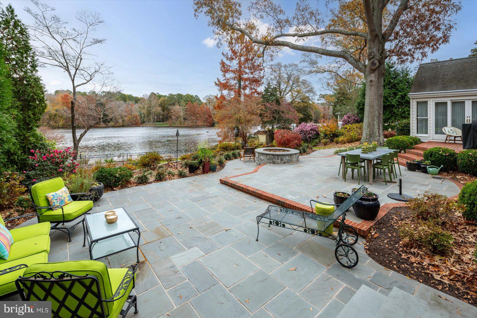 TONY TANK - Residential