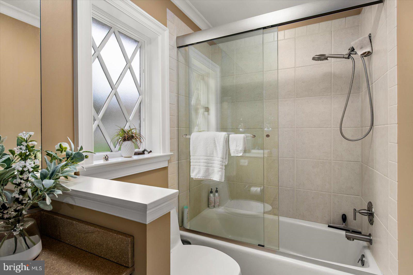 TONY TANK - Residential