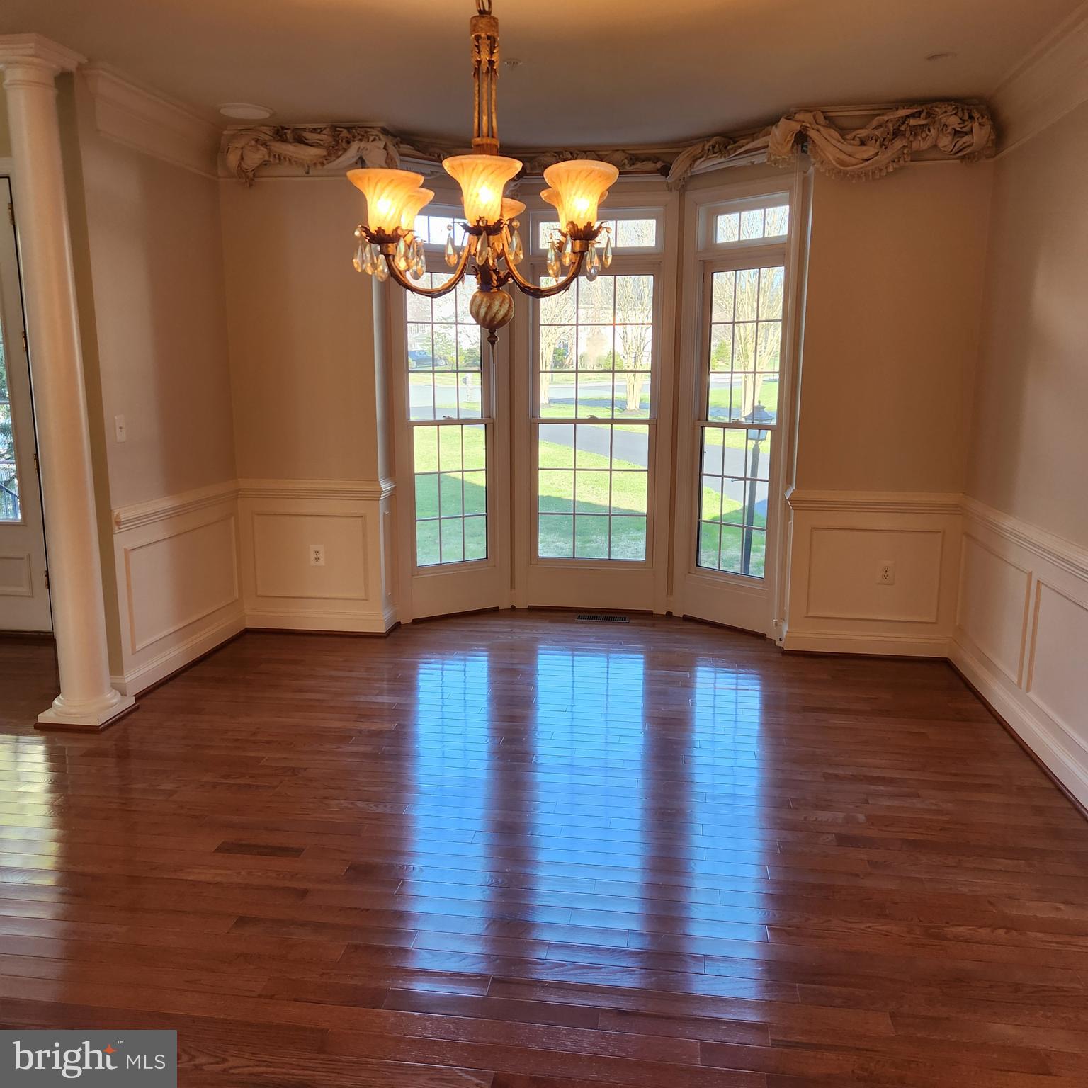 CALVERTON - Residential