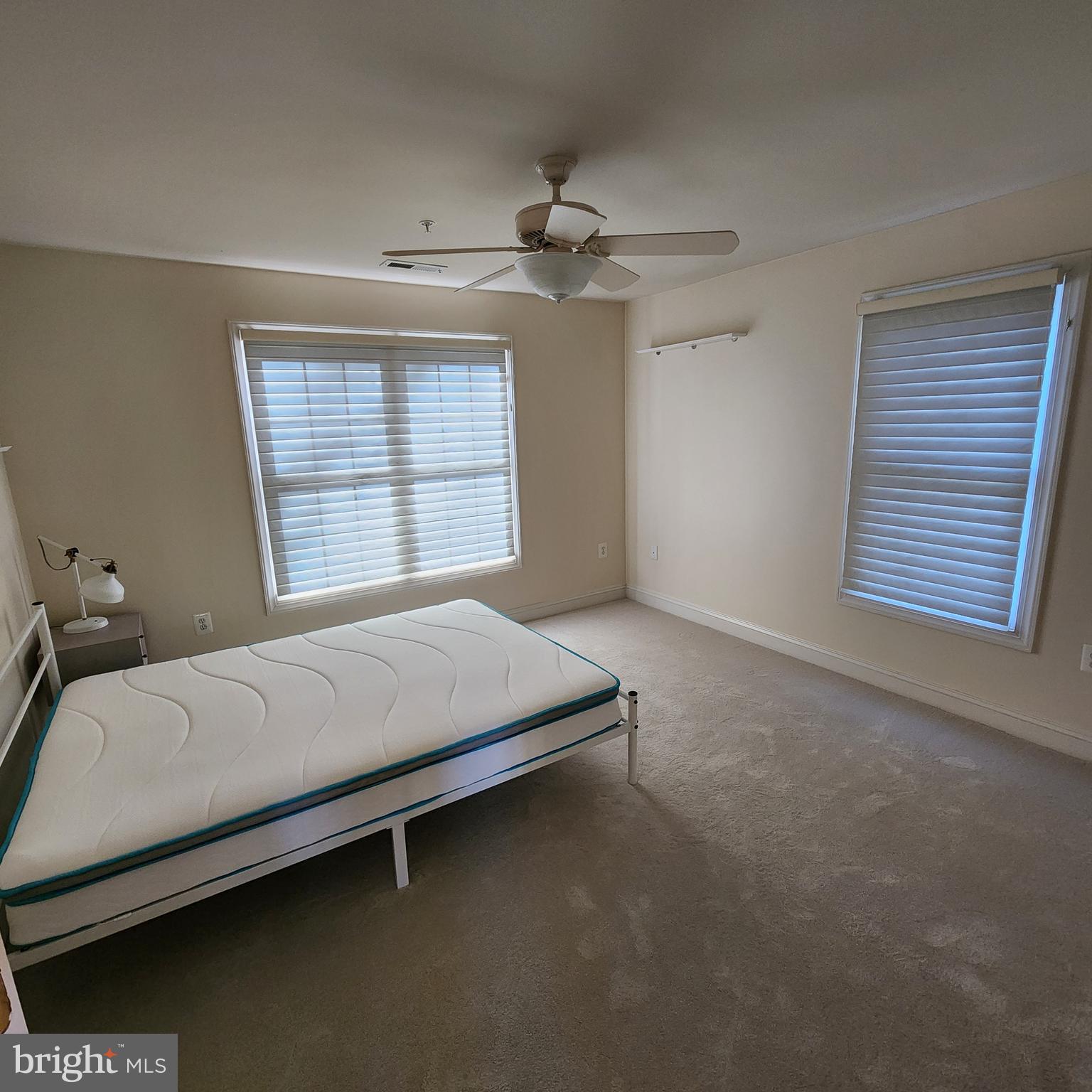 CALVERTON - Residential