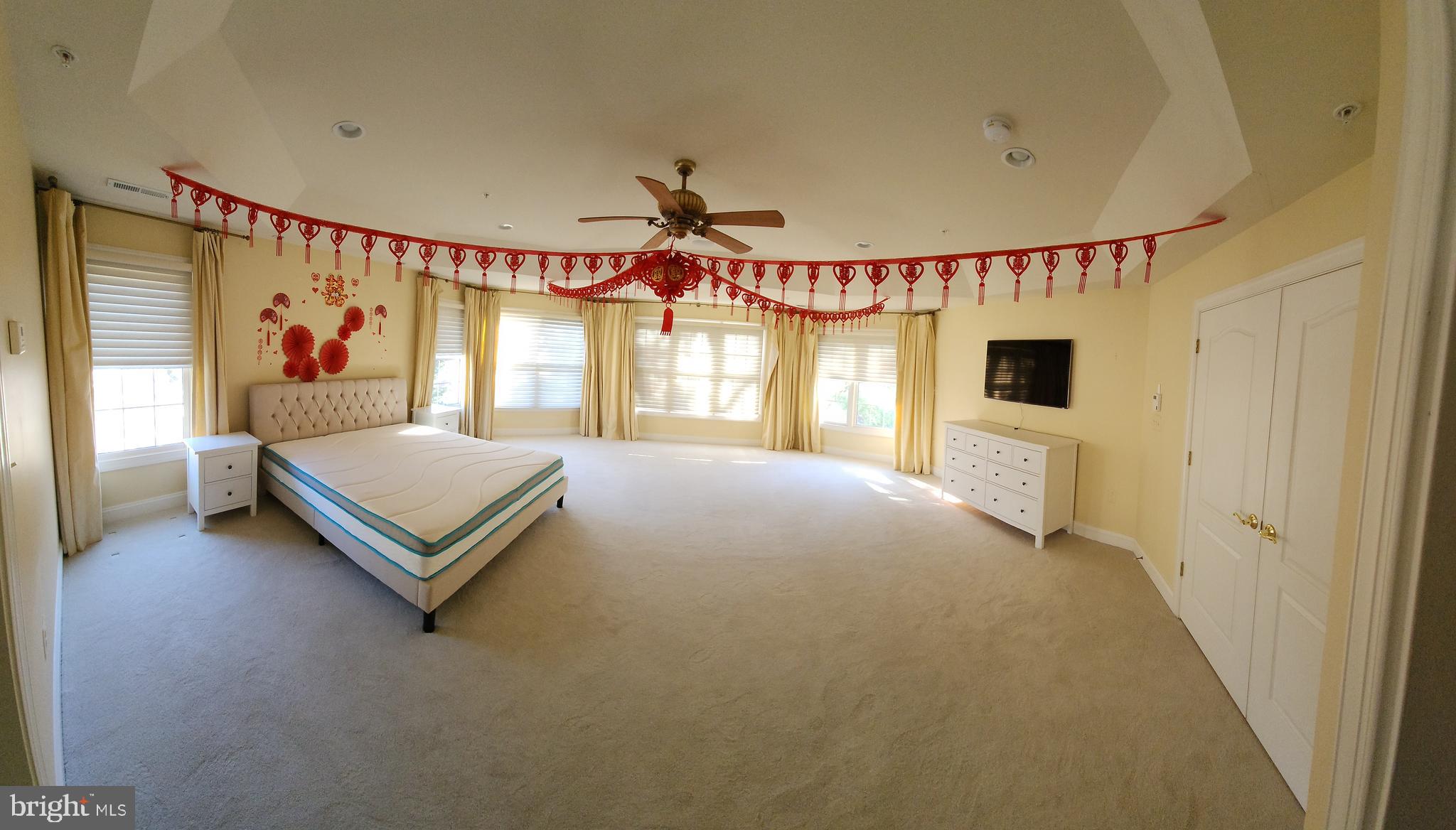 CALVERTON - Residential