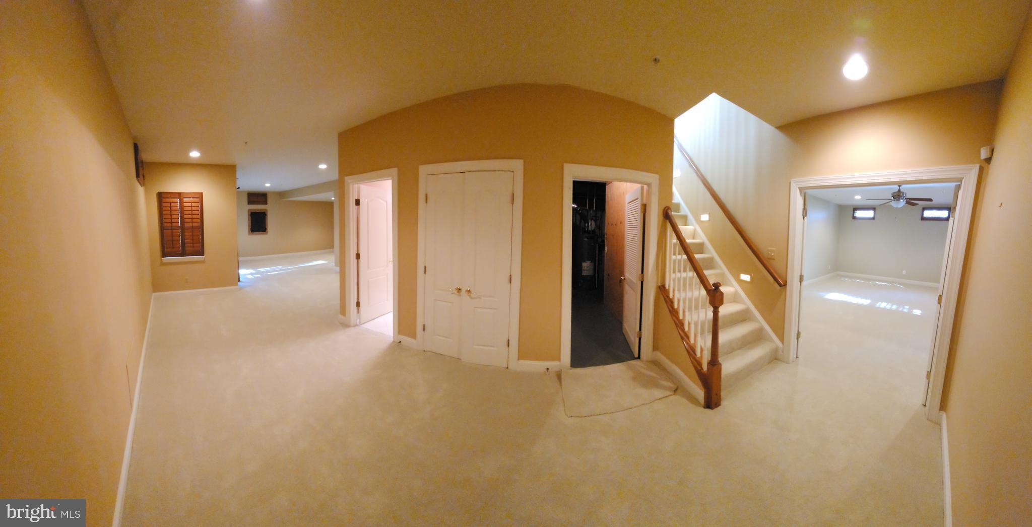 CALVERTON - Residential