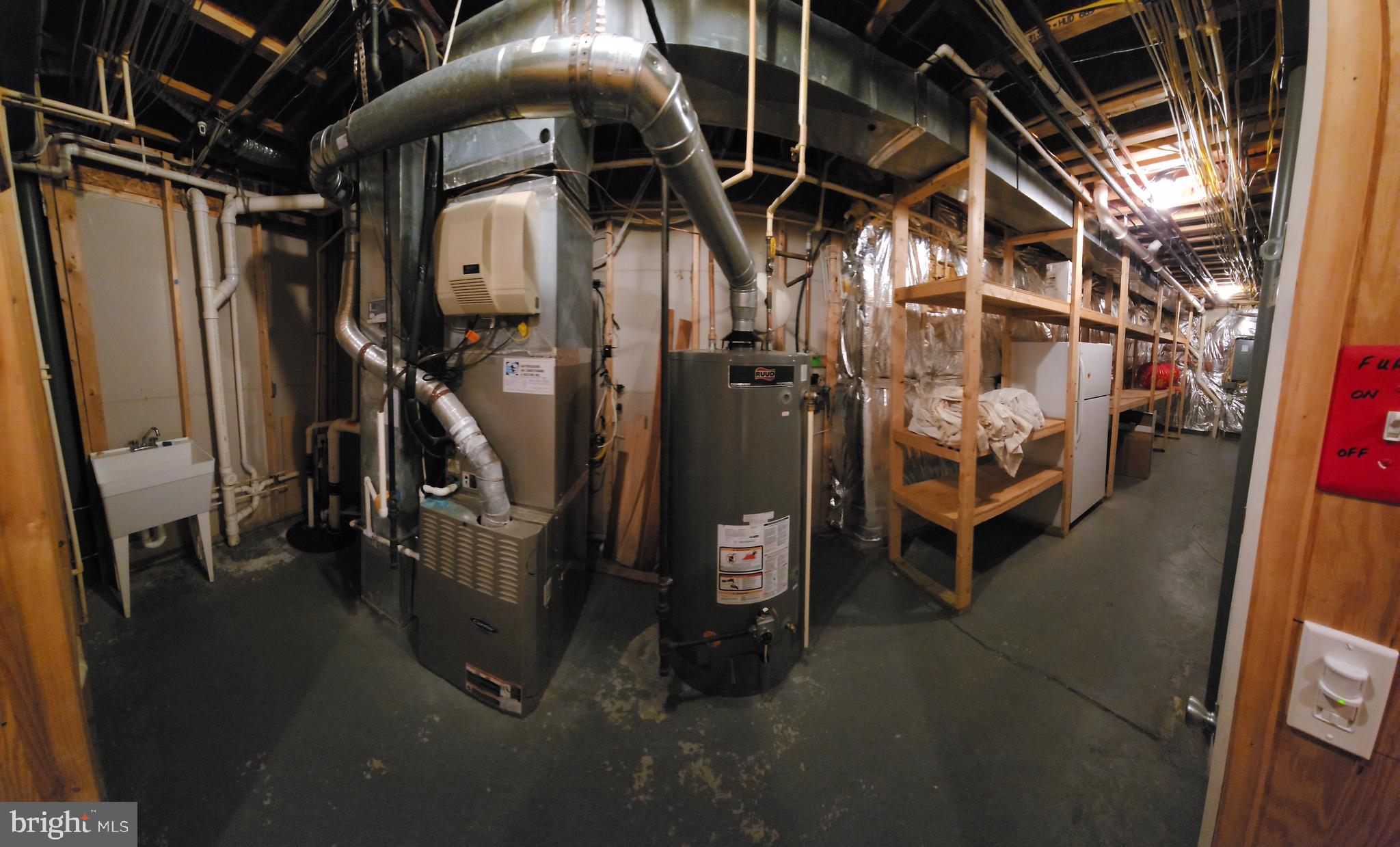 CALVERTON - Residential