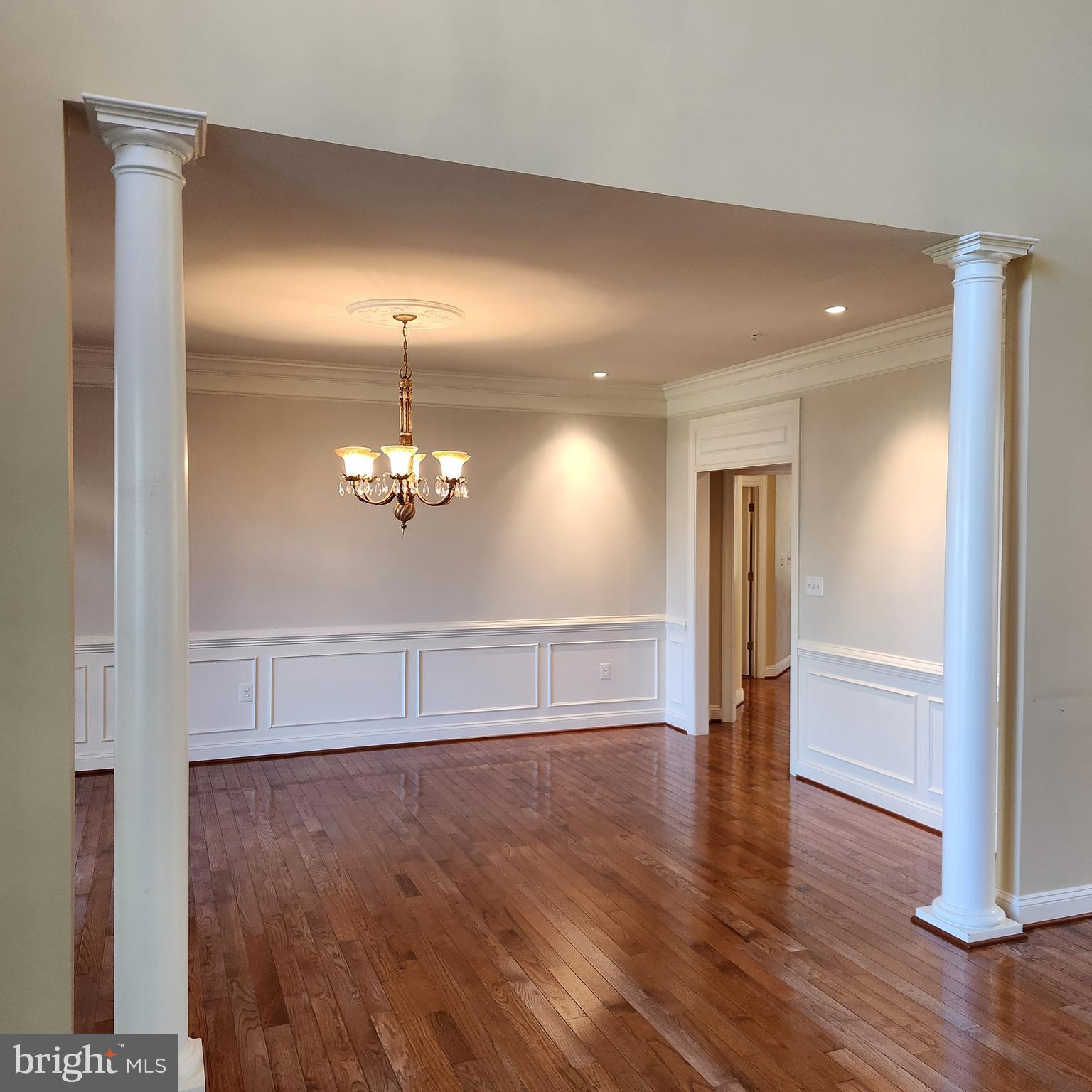 CALVERTON - Residential