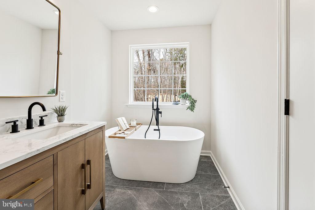 WOODLYN ACRES - Residential