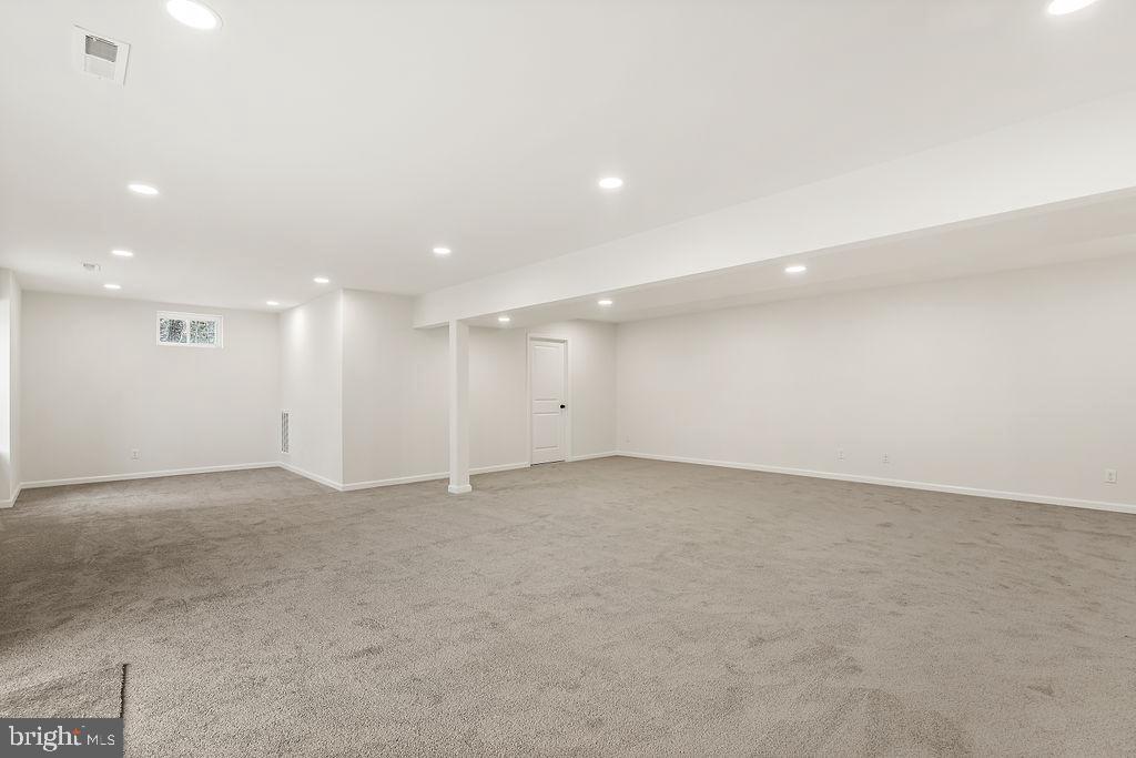 WOODLYN ACRES - Residential