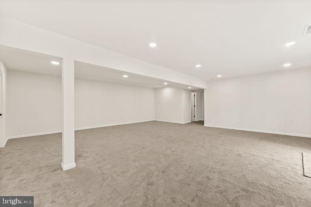 WOODLYN ACRES - Residential