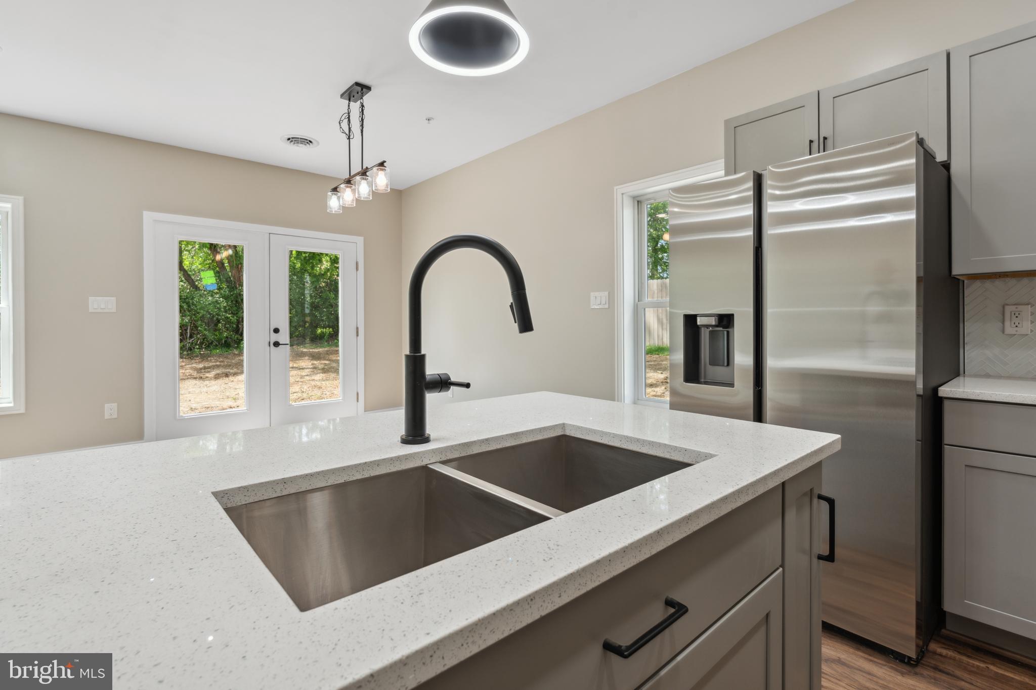 NORTH END - Residential