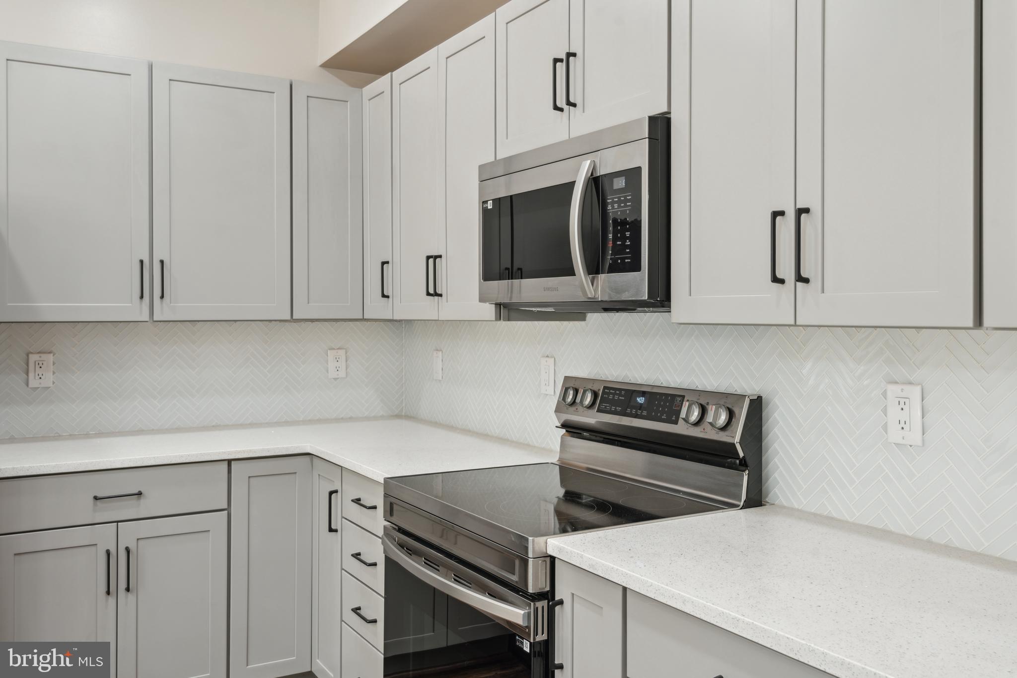 NORTH END - Residential