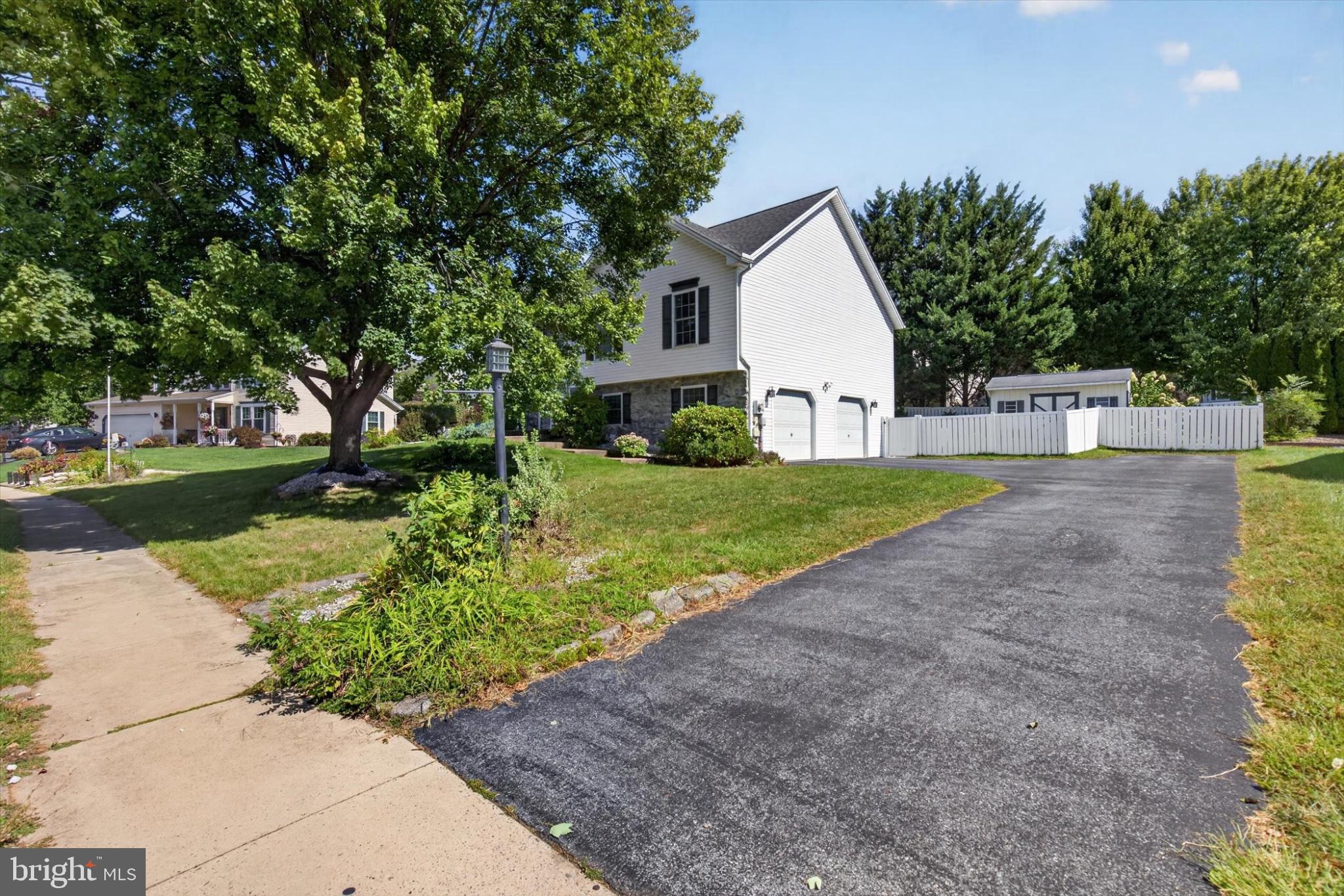 520 HAMILTON DRIVE