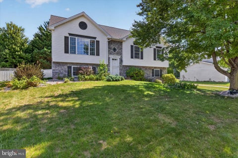 Homes For Sale - 520 Hamilton Drive<br/> MIDDLETOWN, PA 17057