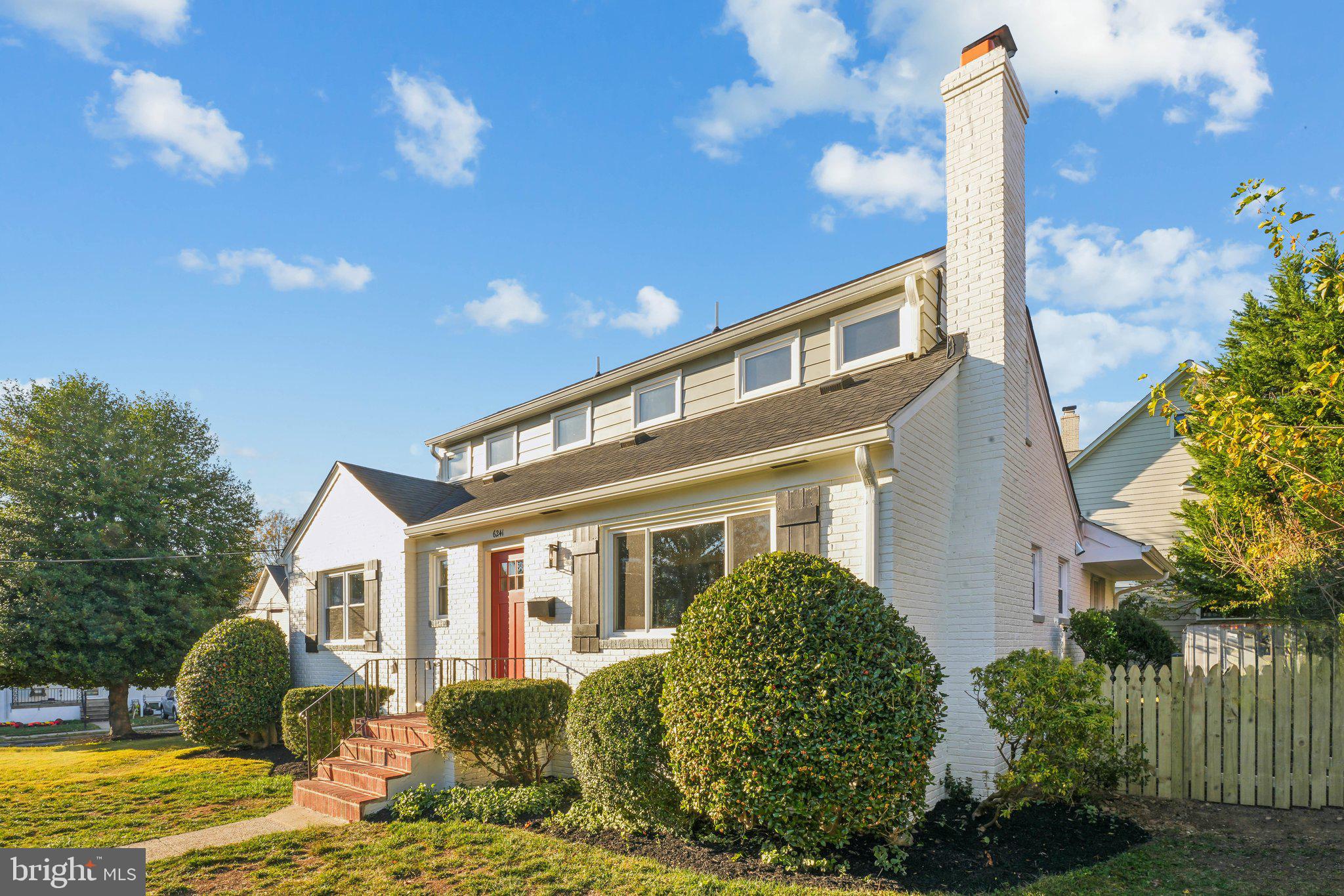 OVER LEE KNOLLS - Residential