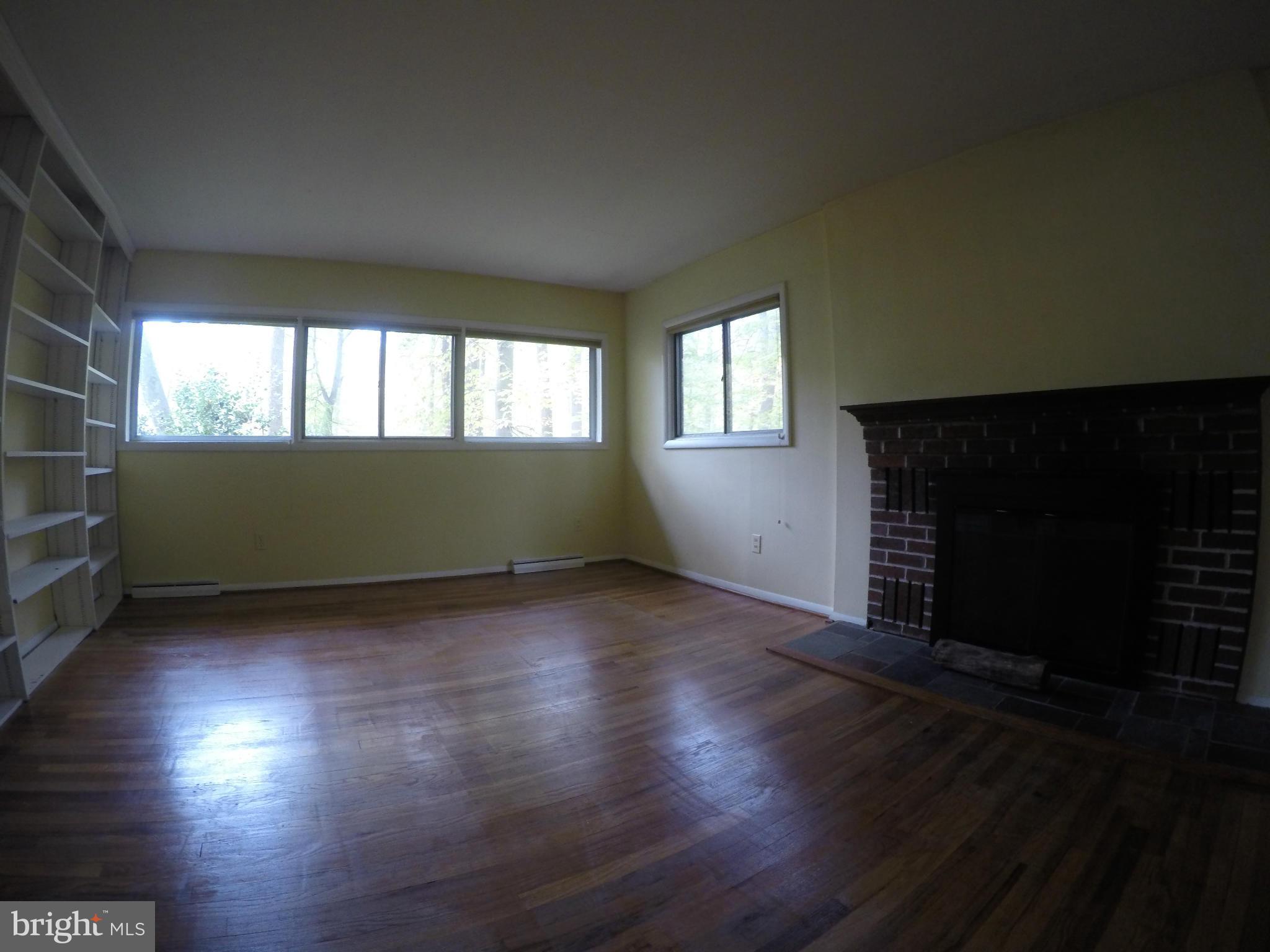 DOGWOOD HILL - Residential Lease