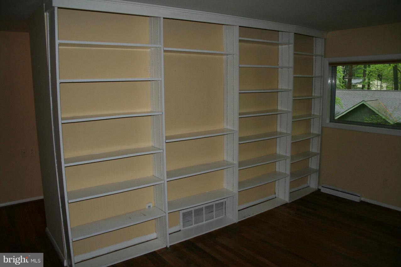 DOGWOOD HILL - Residential Lease