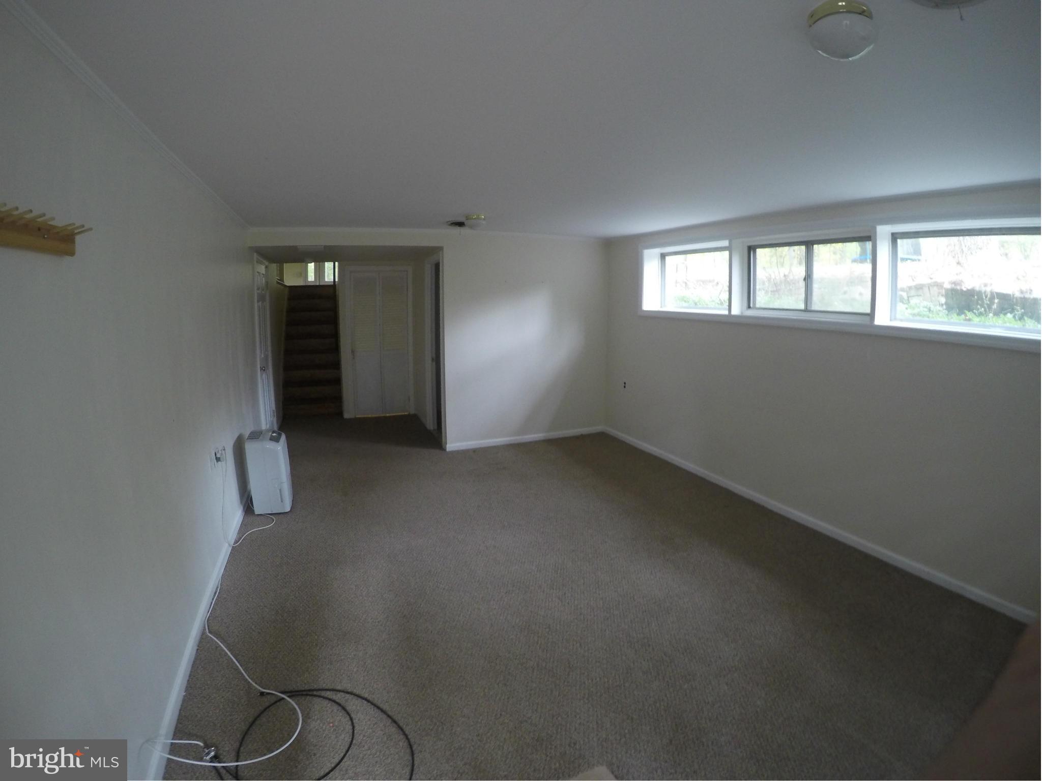 DOGWOOD HILL - Residential Lease