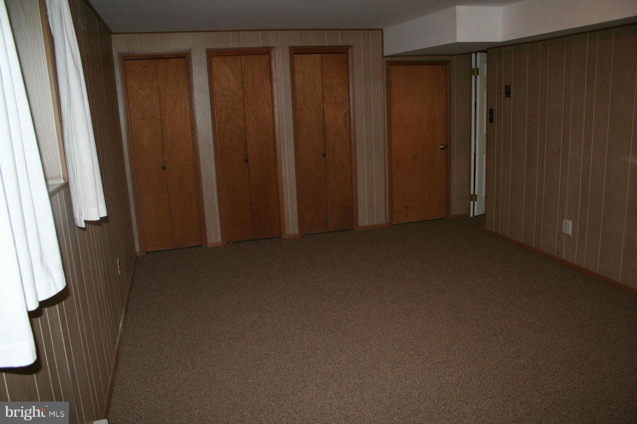 DOGWOOD HILL - Residential Lease