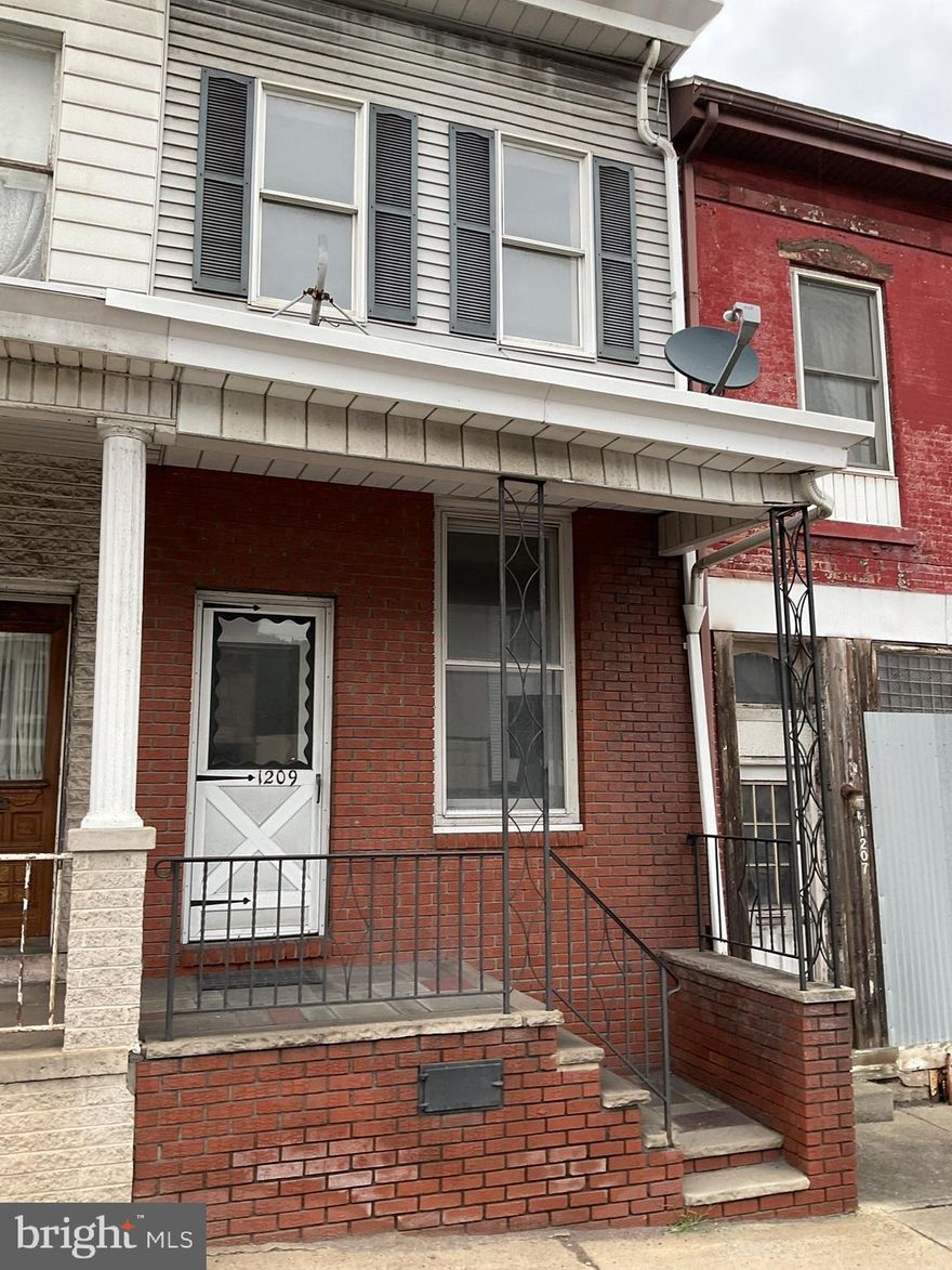 Wow, what a deal at only $850 for a   3 bedroom home with off street parking under a carport and a fenced yard.   This home also features a big double living room, a dining room and lots of storage space in the attic and basement.   Home has is a little dated but has some new carpet, paint and for this price it's a deal you can't pass up.   Call today, it will go fast at this price. oil heat.  No Smoking.  Application required for anyone over 18.