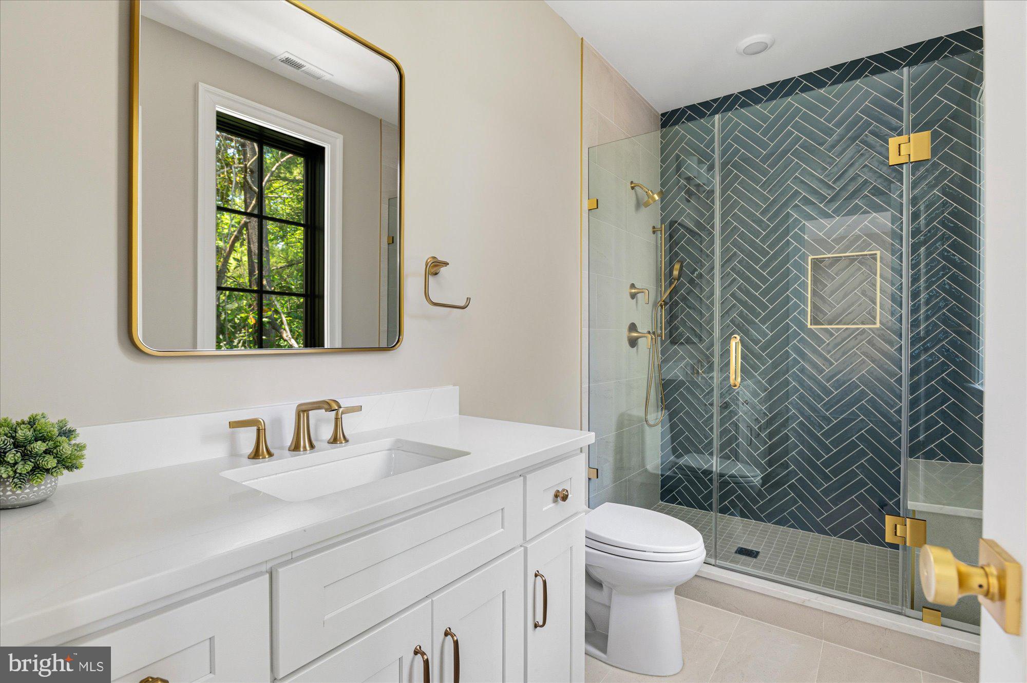 FOREST HILLS - Residential