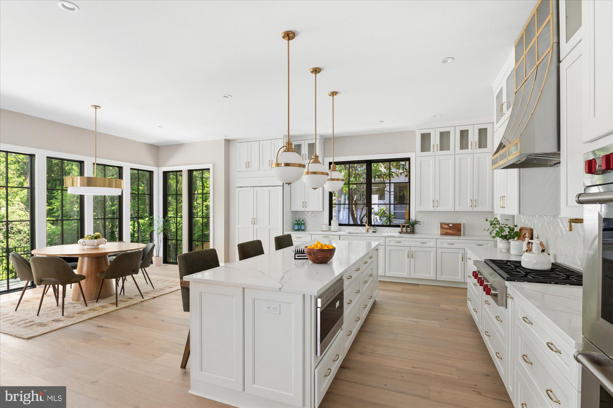 FOREST HILLS - Residential