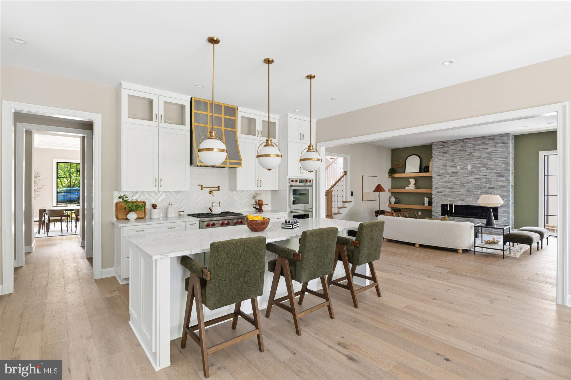 FOREST HILLS - Residential
