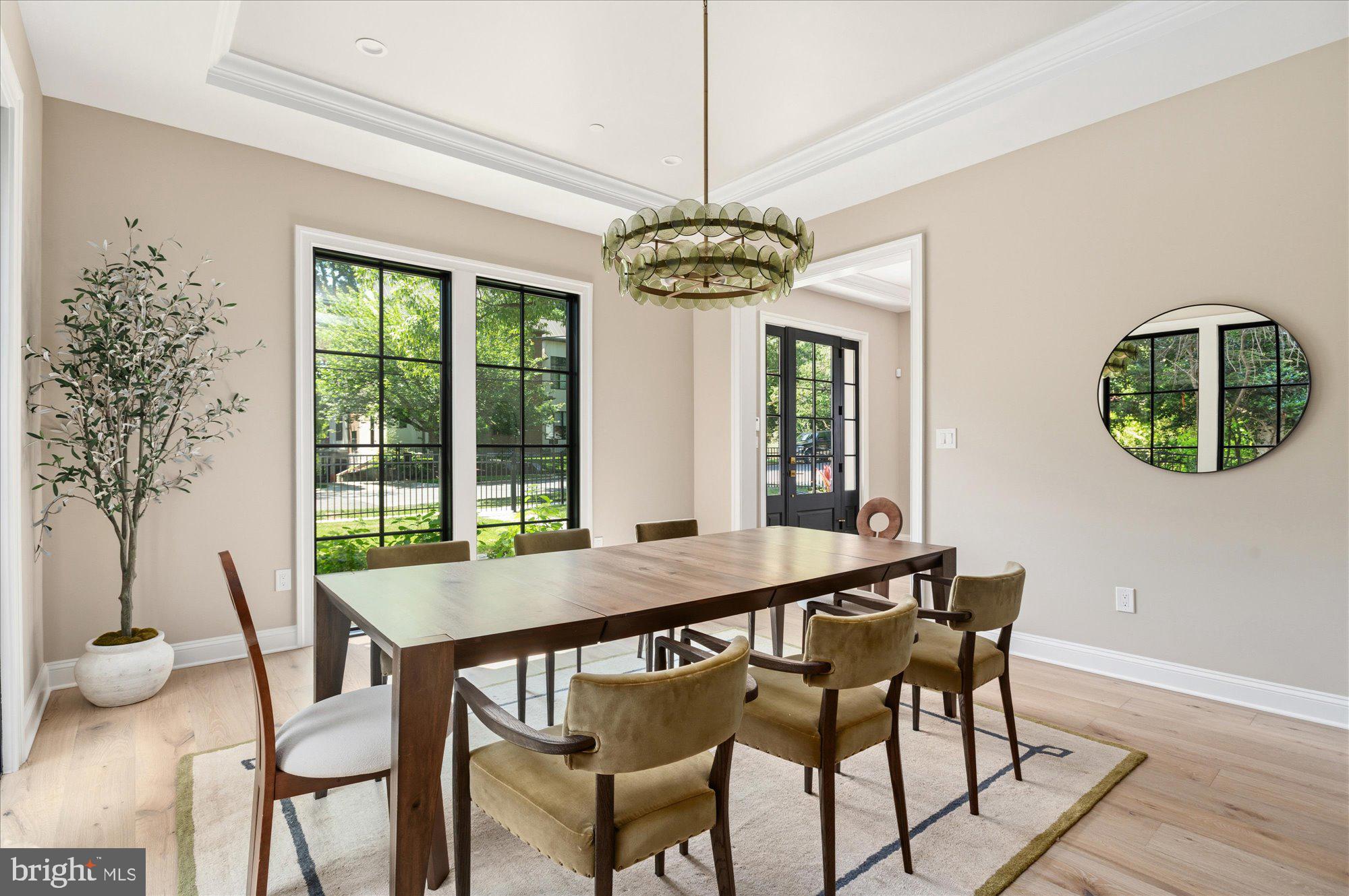 FOREST HILLS - Residential