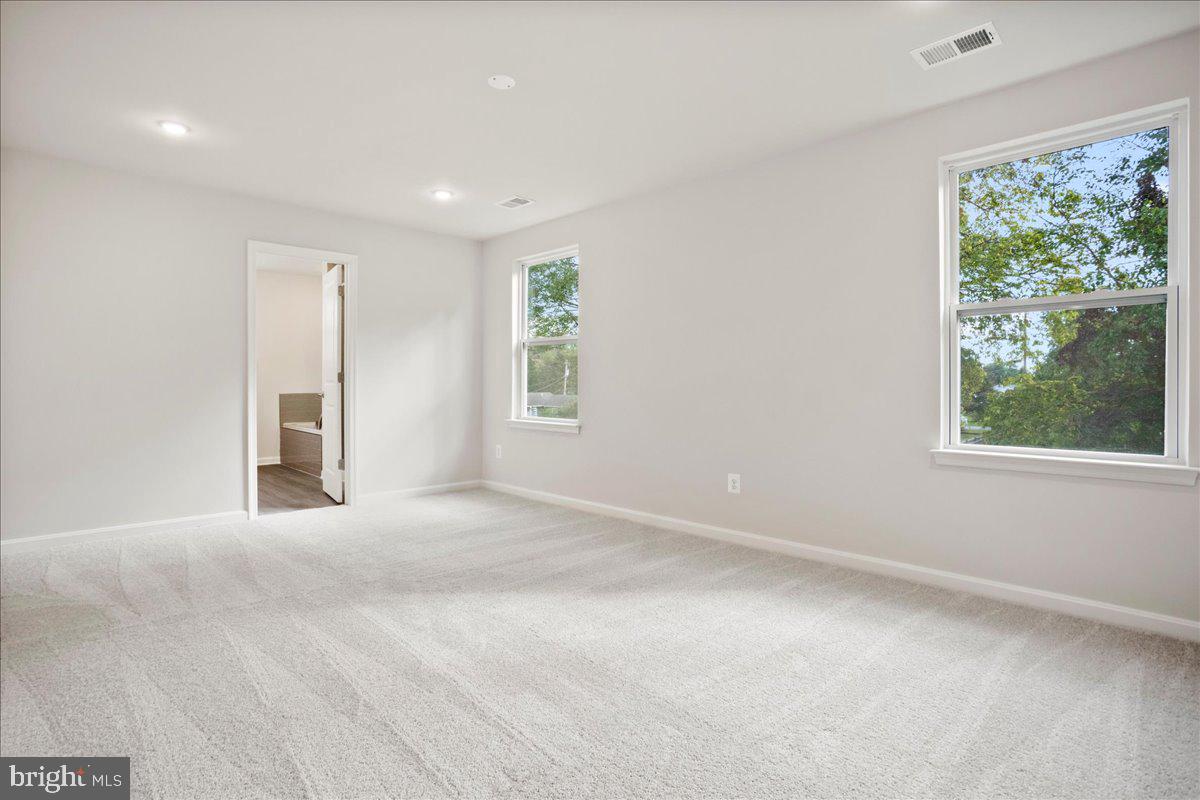 HUNTWELL WEST - Residential