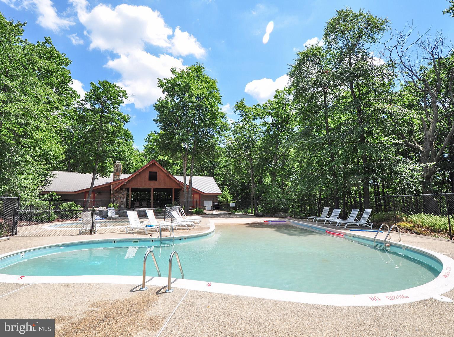 DEEP CREEK HIGHLANDS - Residential