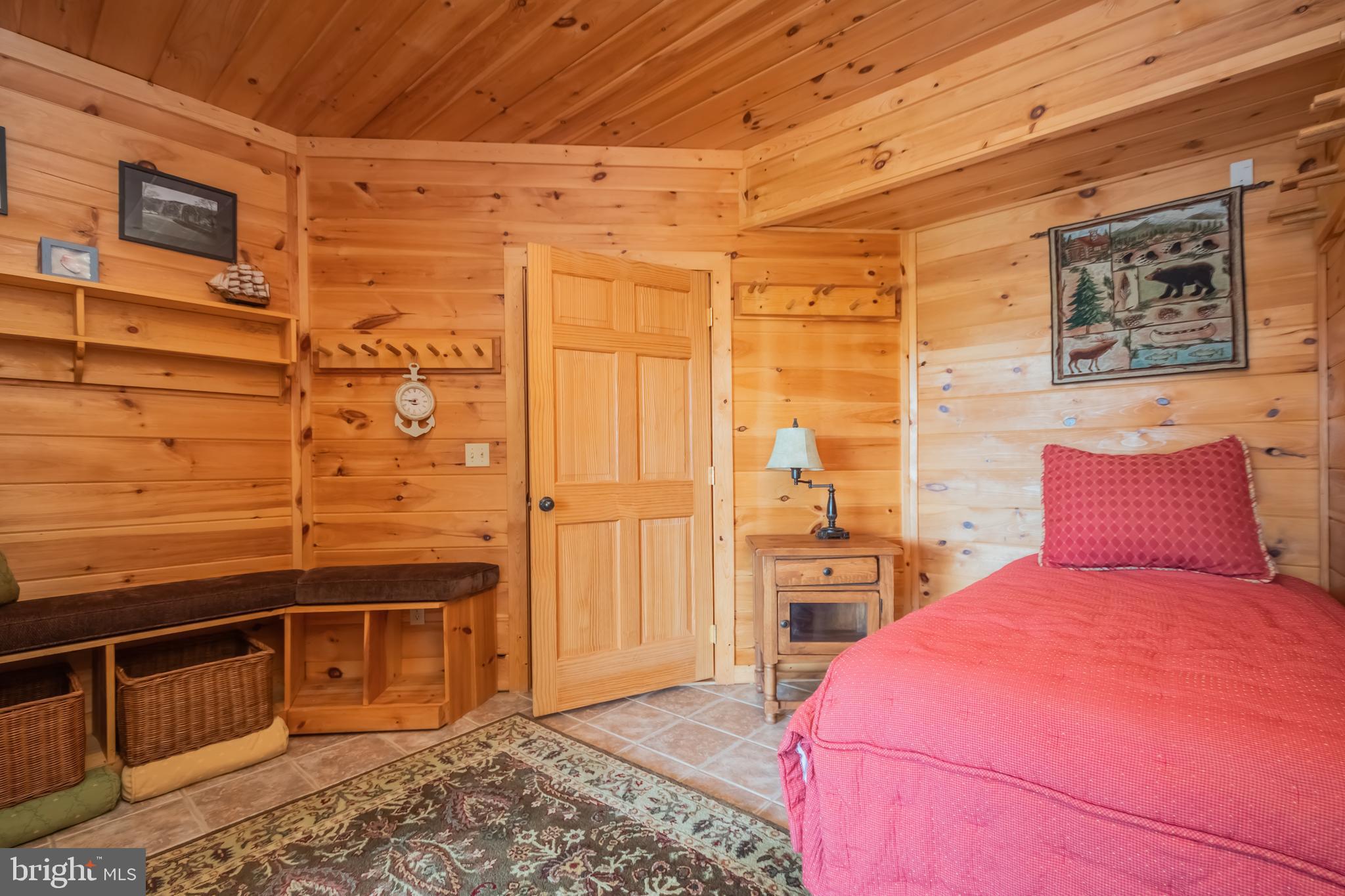 DEEP CREEK HIGHLANDS - Residential