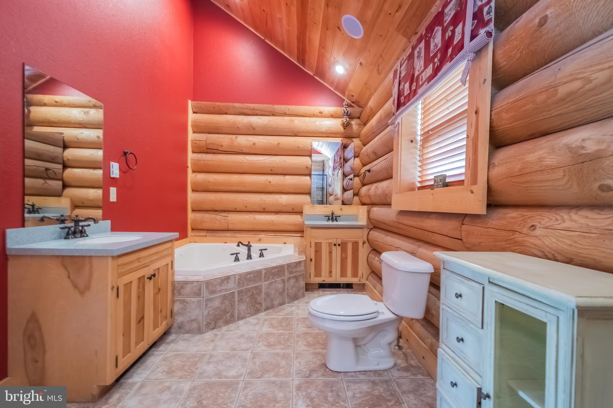 DEEP CREEK HIGHLANDS - Residential