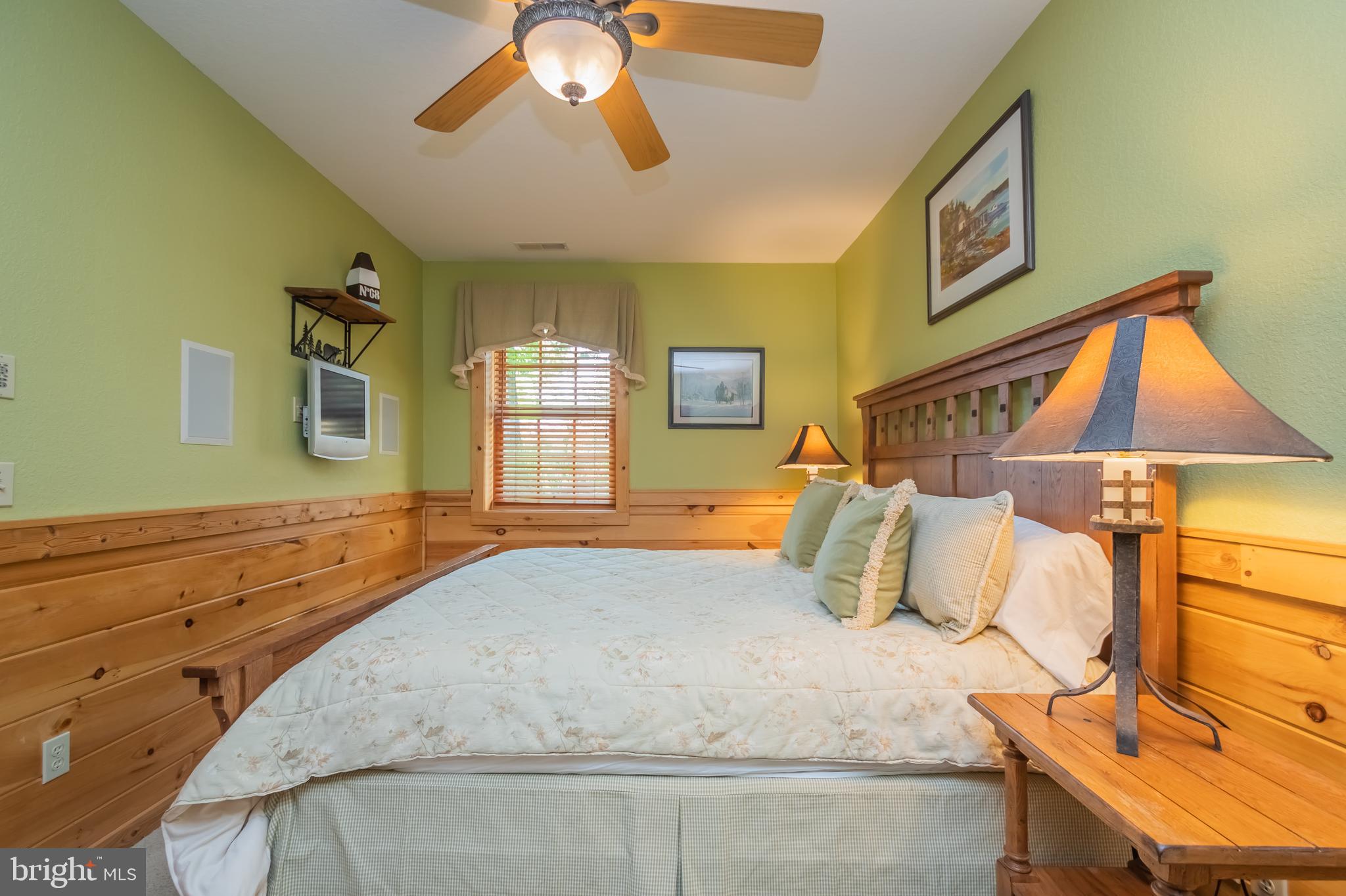 DEEP CREEK HIGHLANDS - Residential