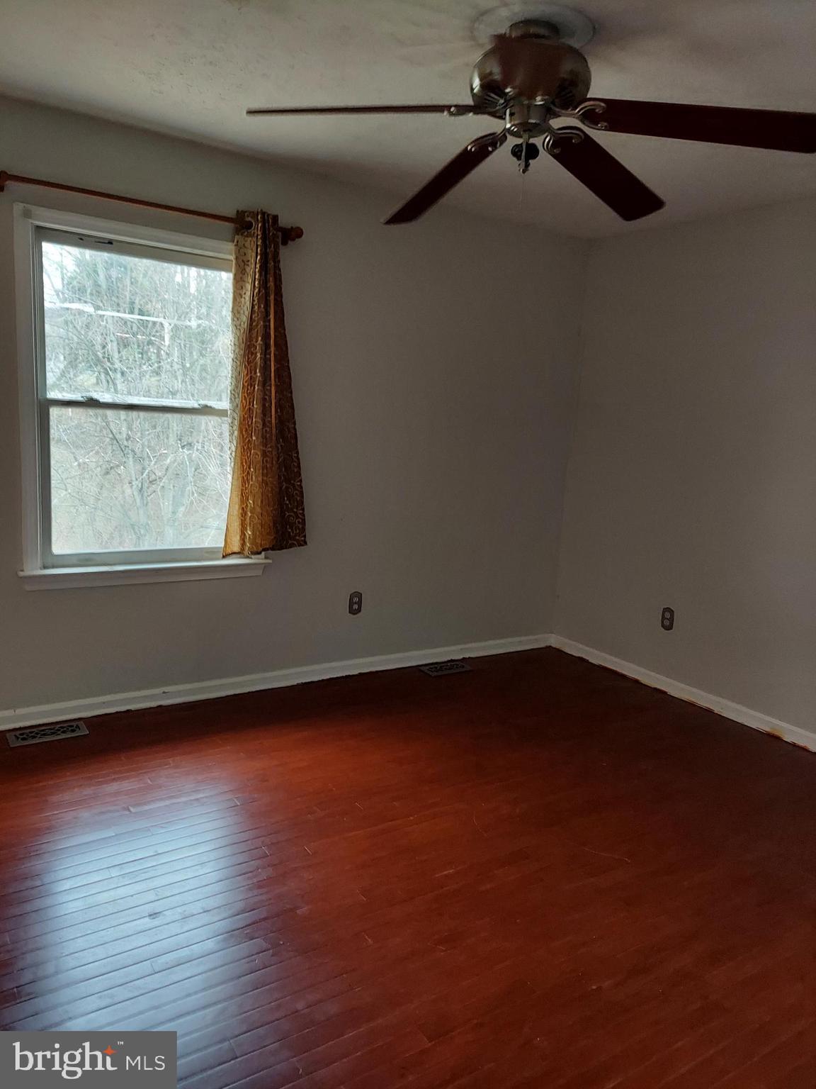 SHENANDOAH HILLS - Residential Lease