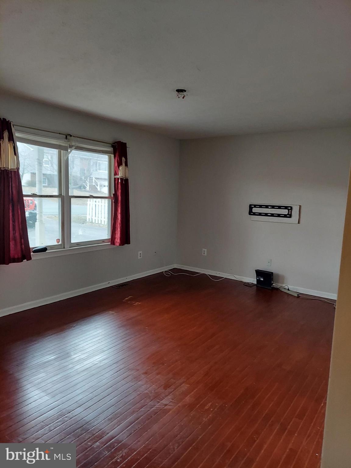 SHENANDOAH HILLS - Residential Lease