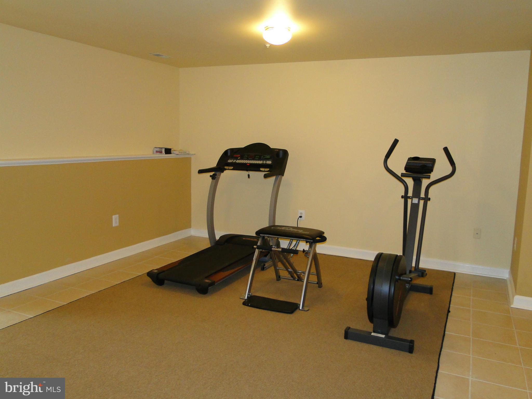 BALLENGER CROSSING - Residential Lease