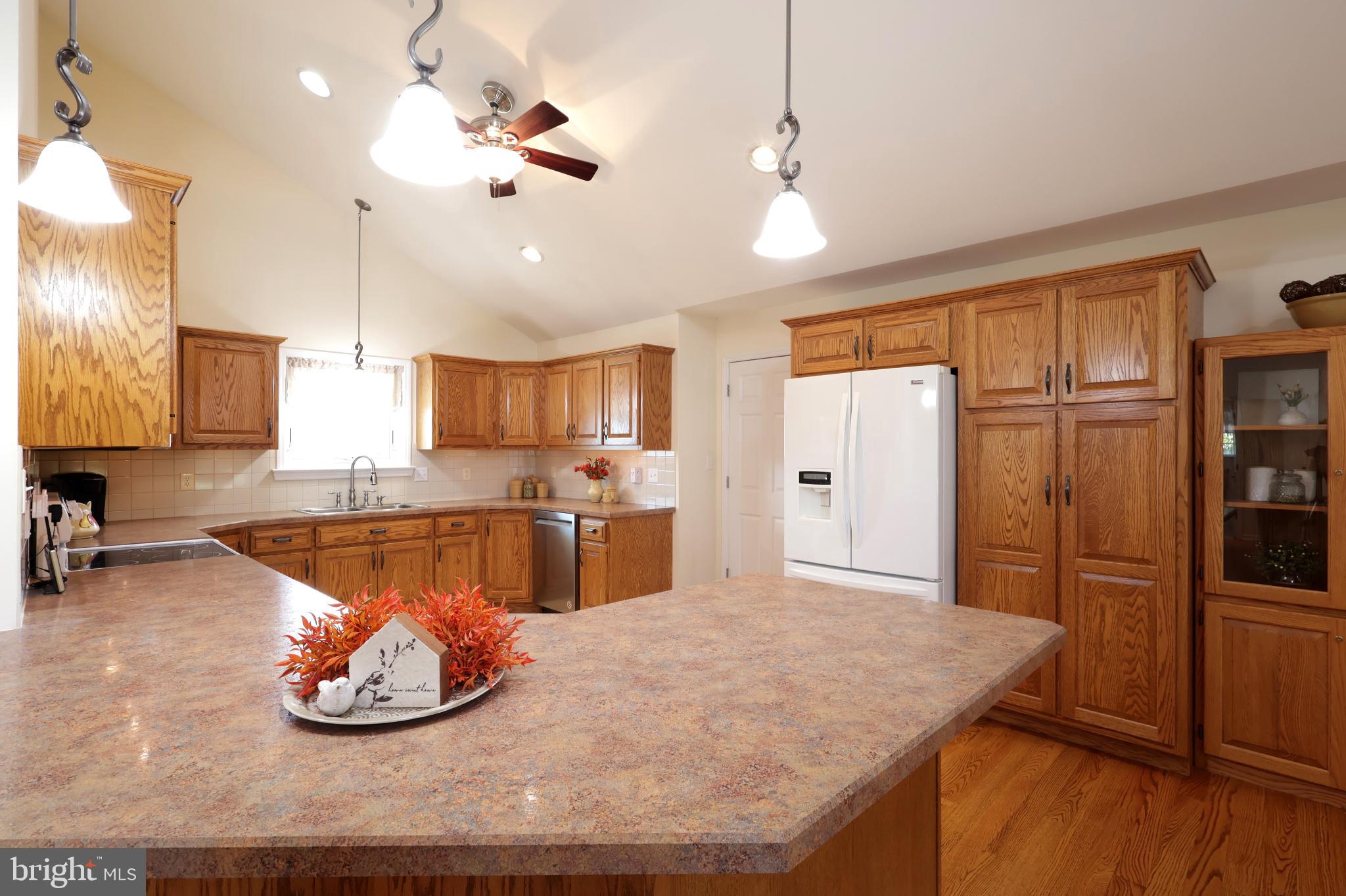 GLEN ACRES - Residential