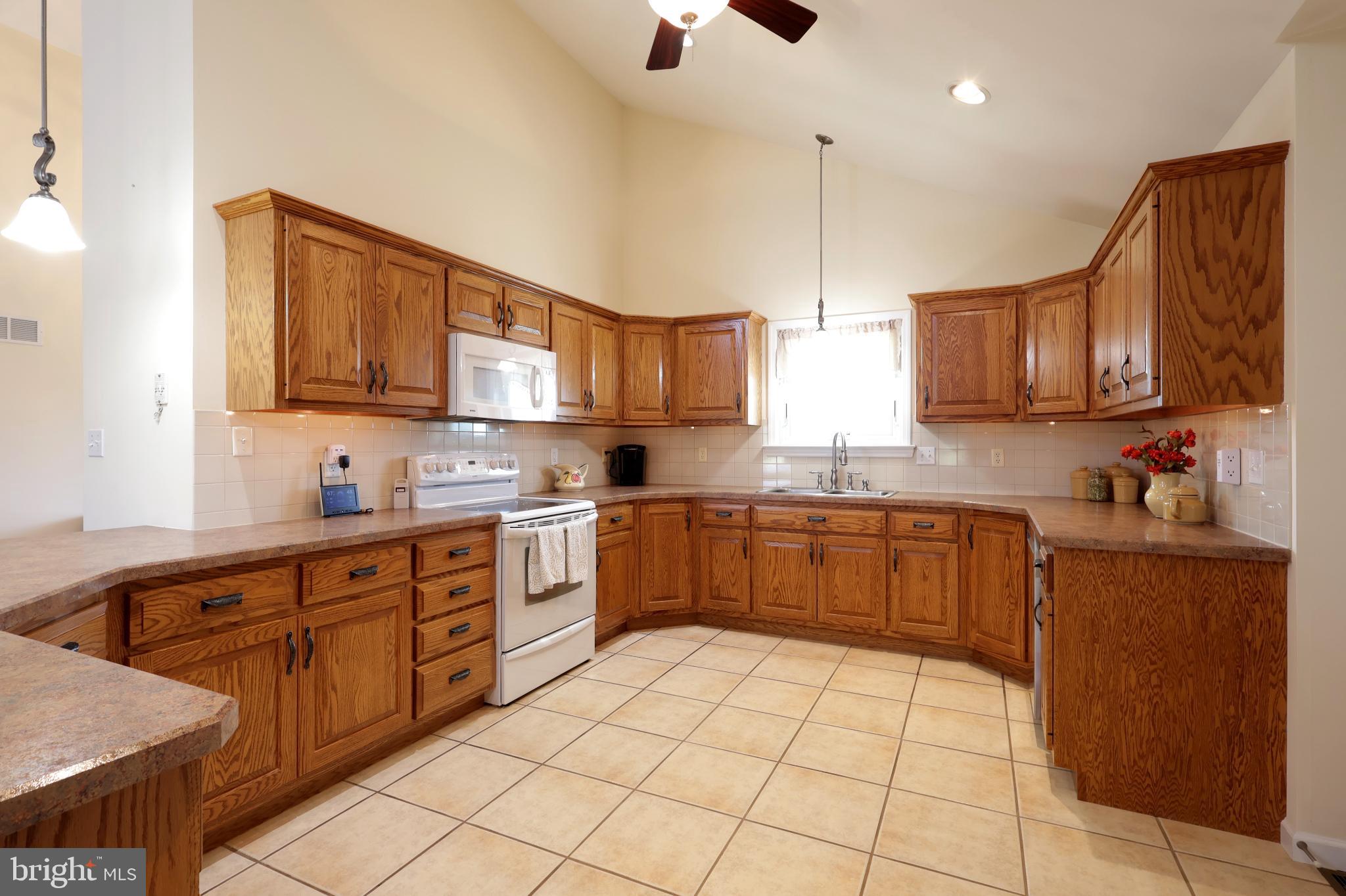 GLEN ACRES - Residential