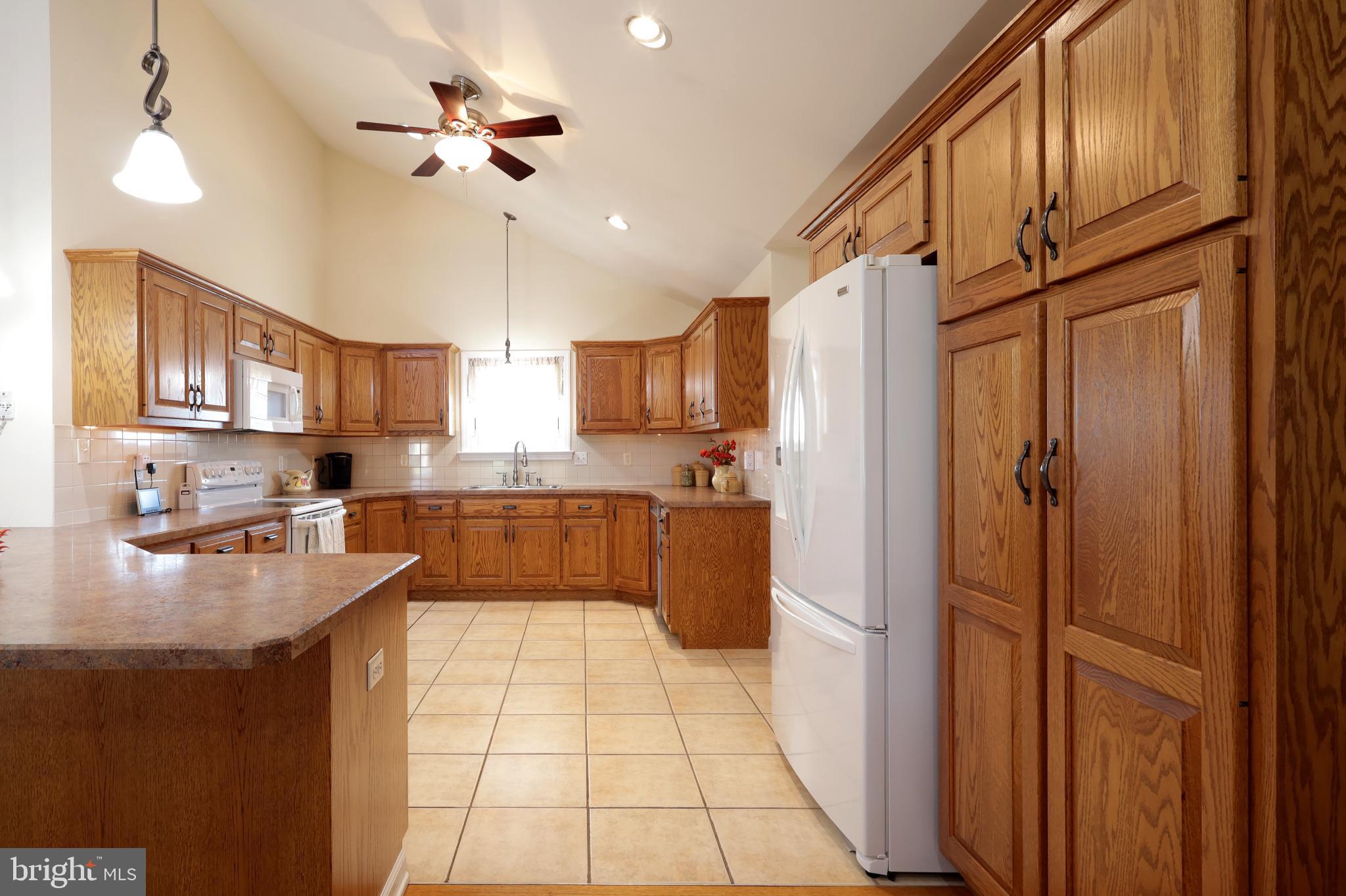 GLEN ACRES - Residential