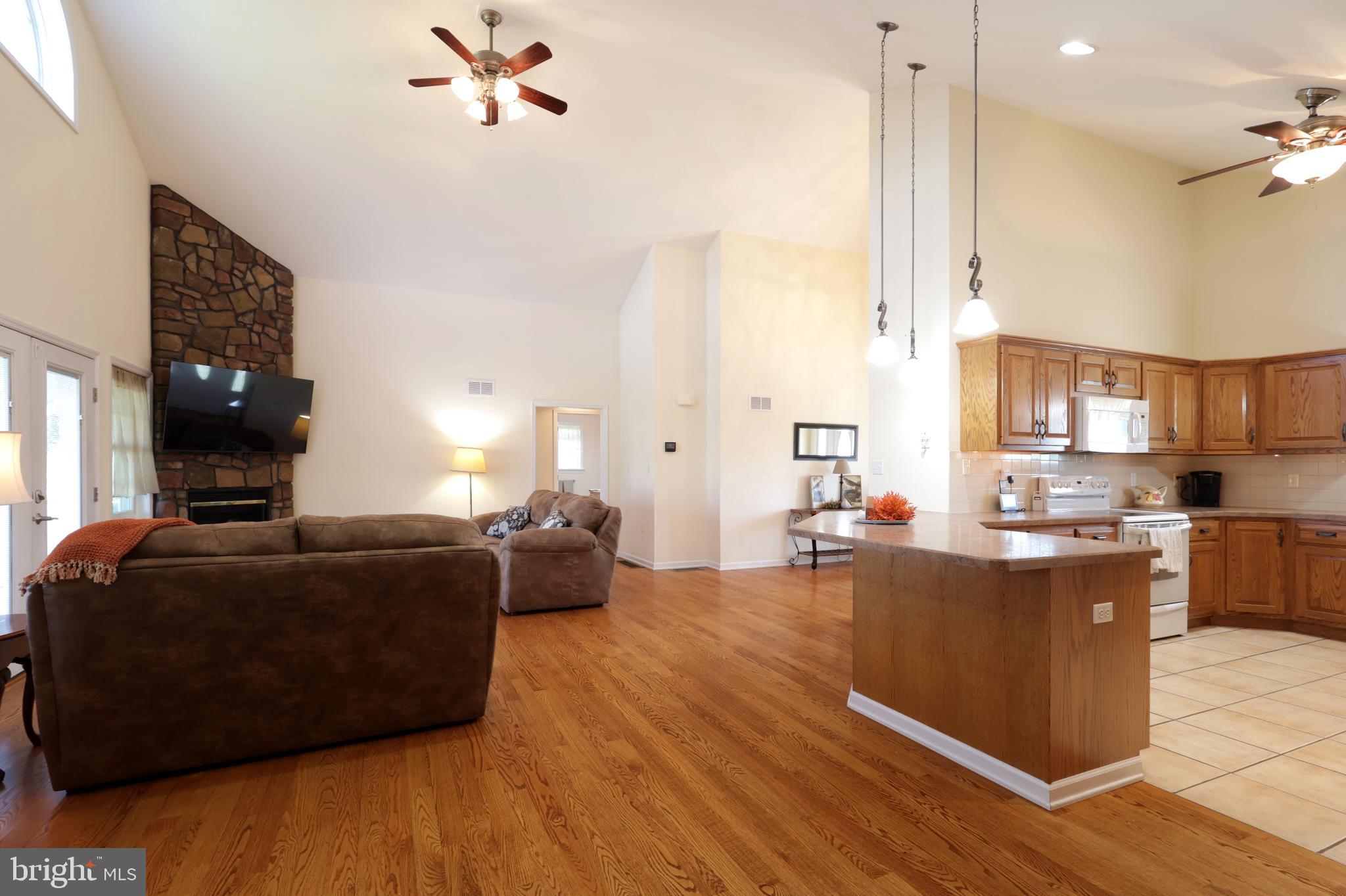 GLEN ACRES - Residential