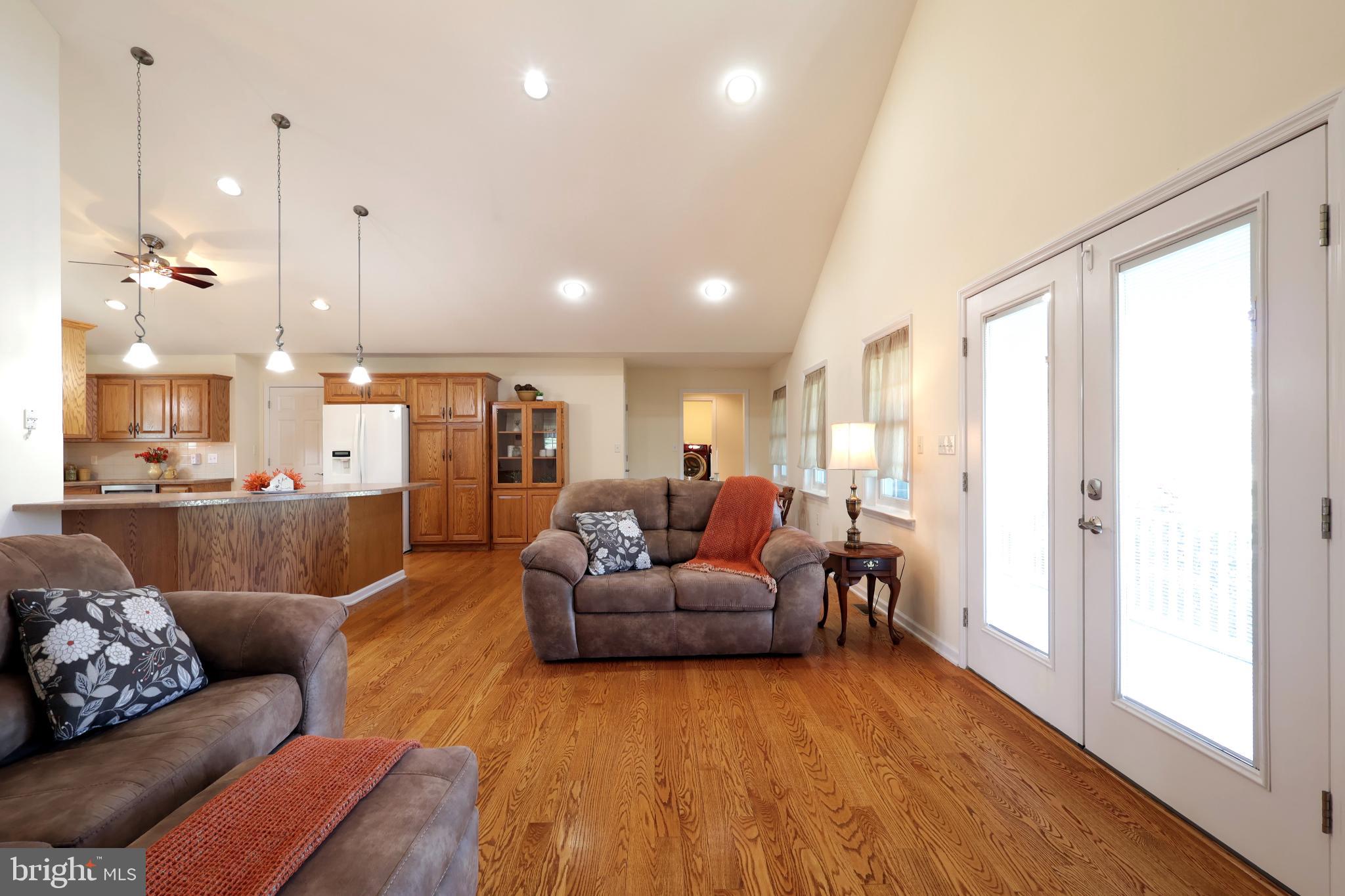 GLEN ACRES - Residential