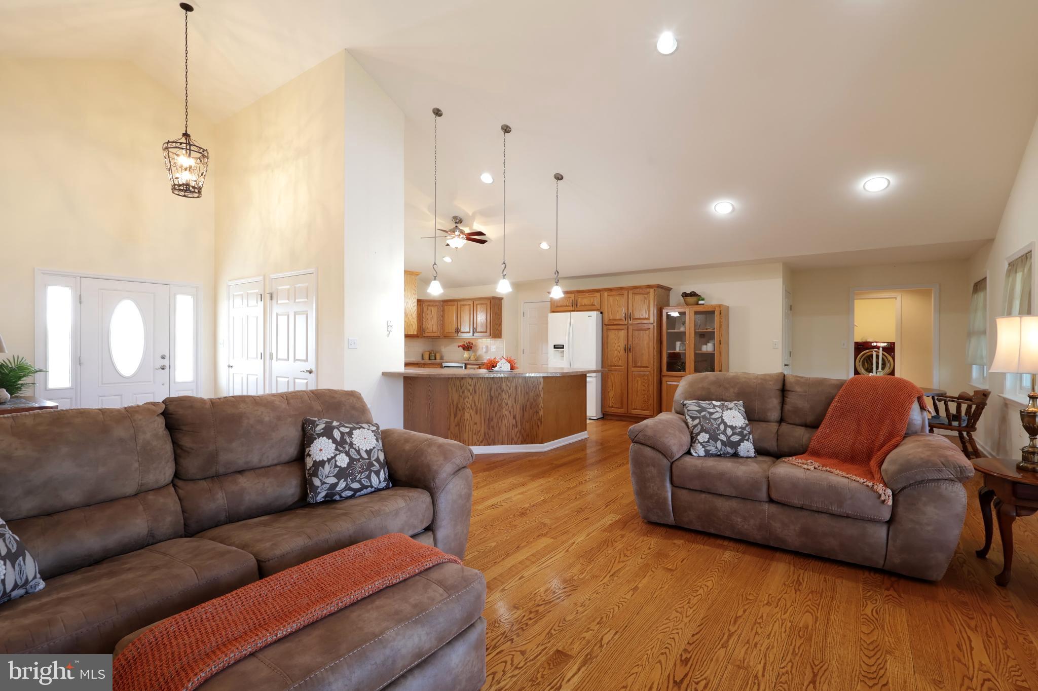 GLEN ACRES - Residential