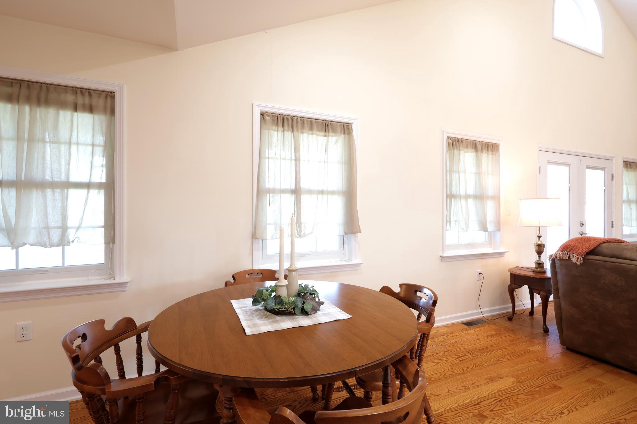 GLEN ACRES - Residential