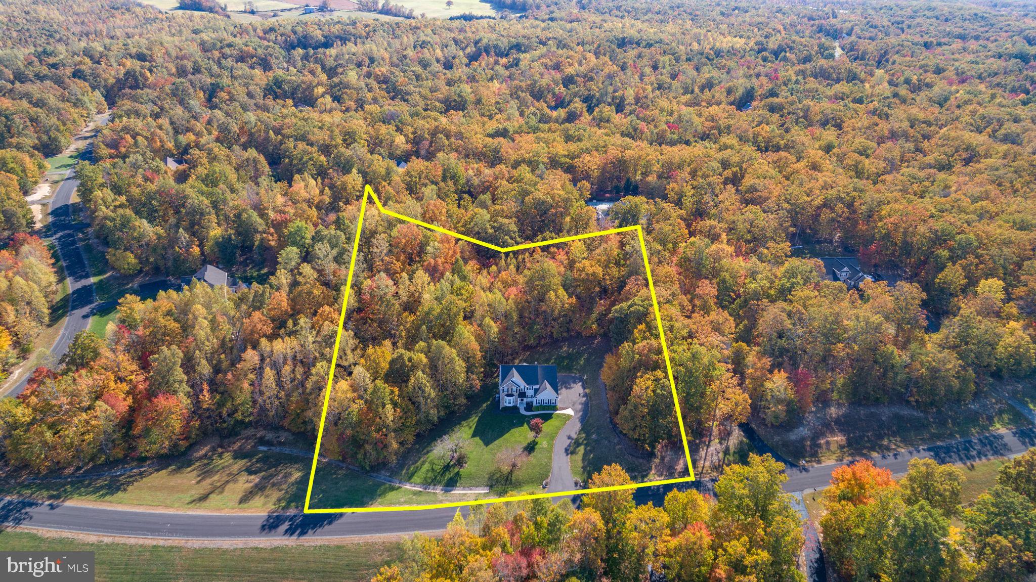 425 GENTLE BREEZE CIRCLE