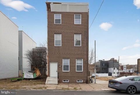 Multifamily For Sale - 1437 N 8th Street<br/> PHILADELPHIA, PA 19122